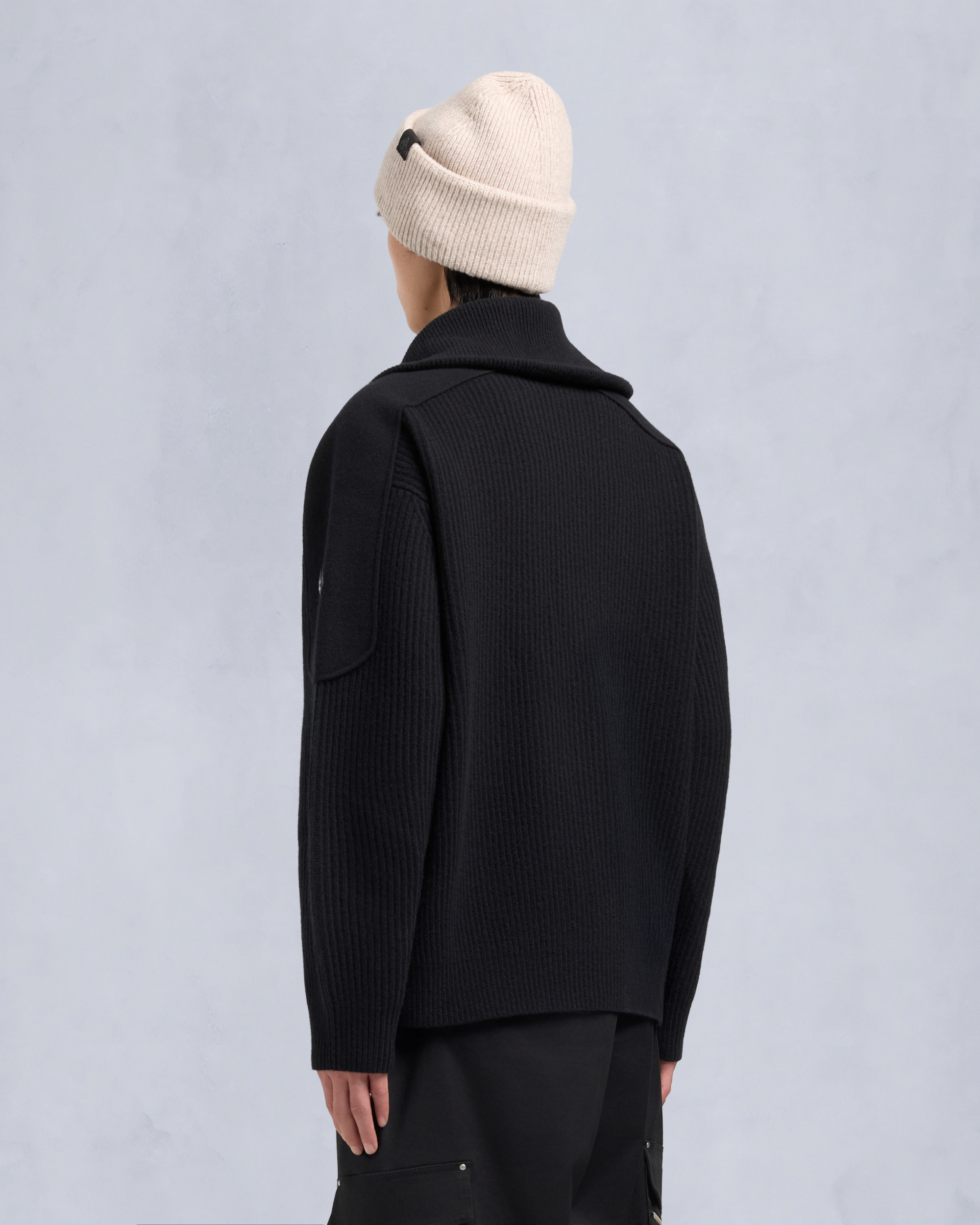 COLSON FULL-ZIP SWEATER-BLACK