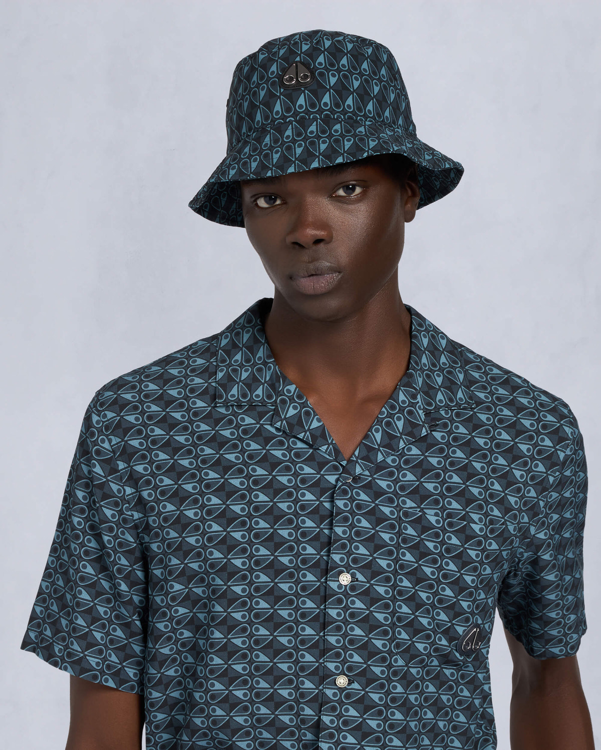 Moose Knuckles Accessories The Bay Bucket Hat NAVY COMBO M15MA538H2 Front