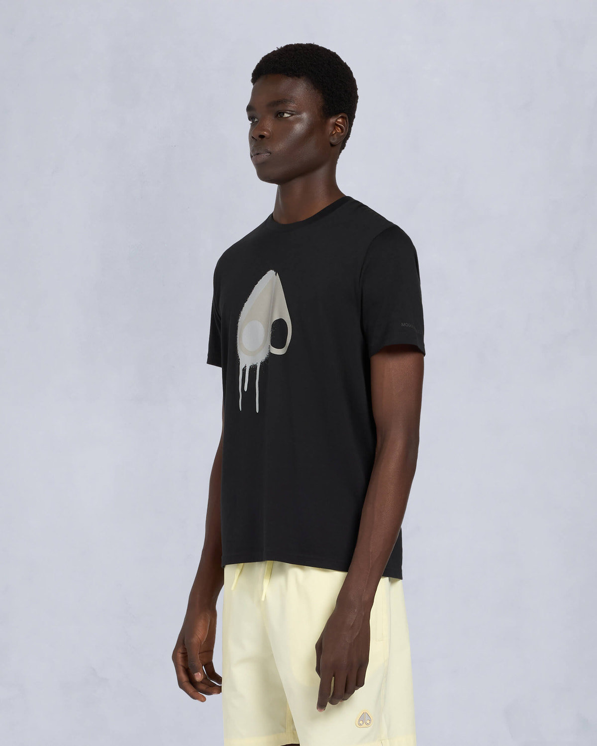 Moose Knuckles Mens Augustine T-Shirt BLK W/DUSK M15MT717 Front
