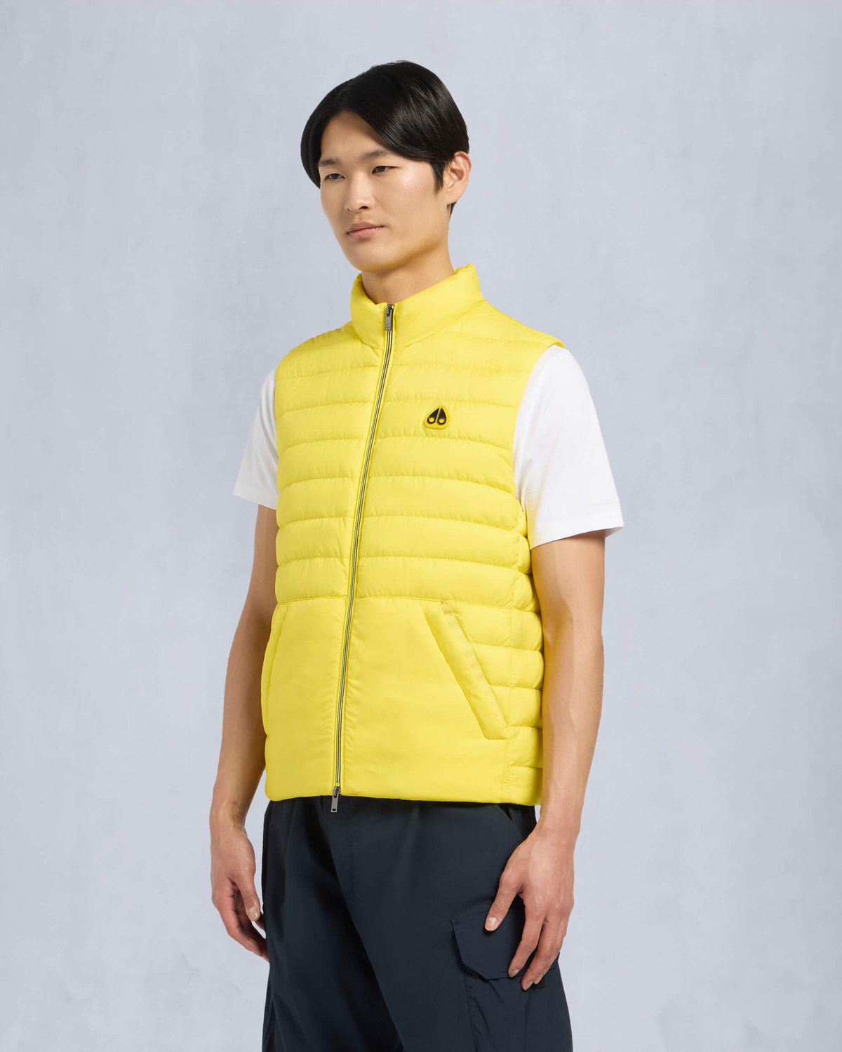 Moose Knuckles Mens Mentana Air Down Vest RAY M15MV456 Front