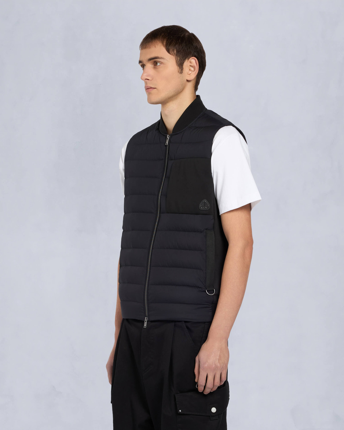 Moose Knuckles Mens Anderson Air Down Hybrid Vest Black / Shiny Black M15MV457 Front