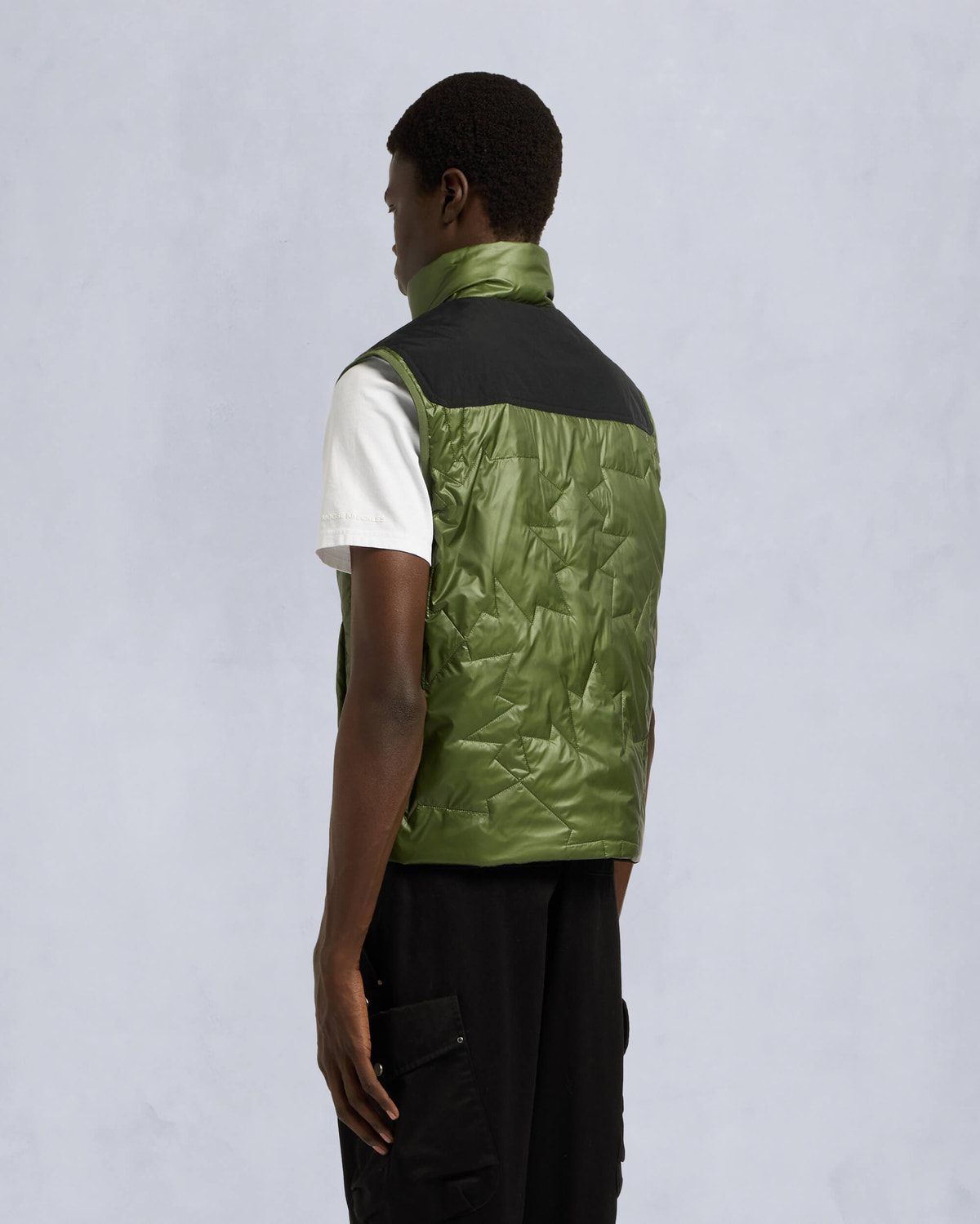 Moose Knuckles Mens Leaf Quilt Icon Vest BLACK/KELP M15MV464 Back
