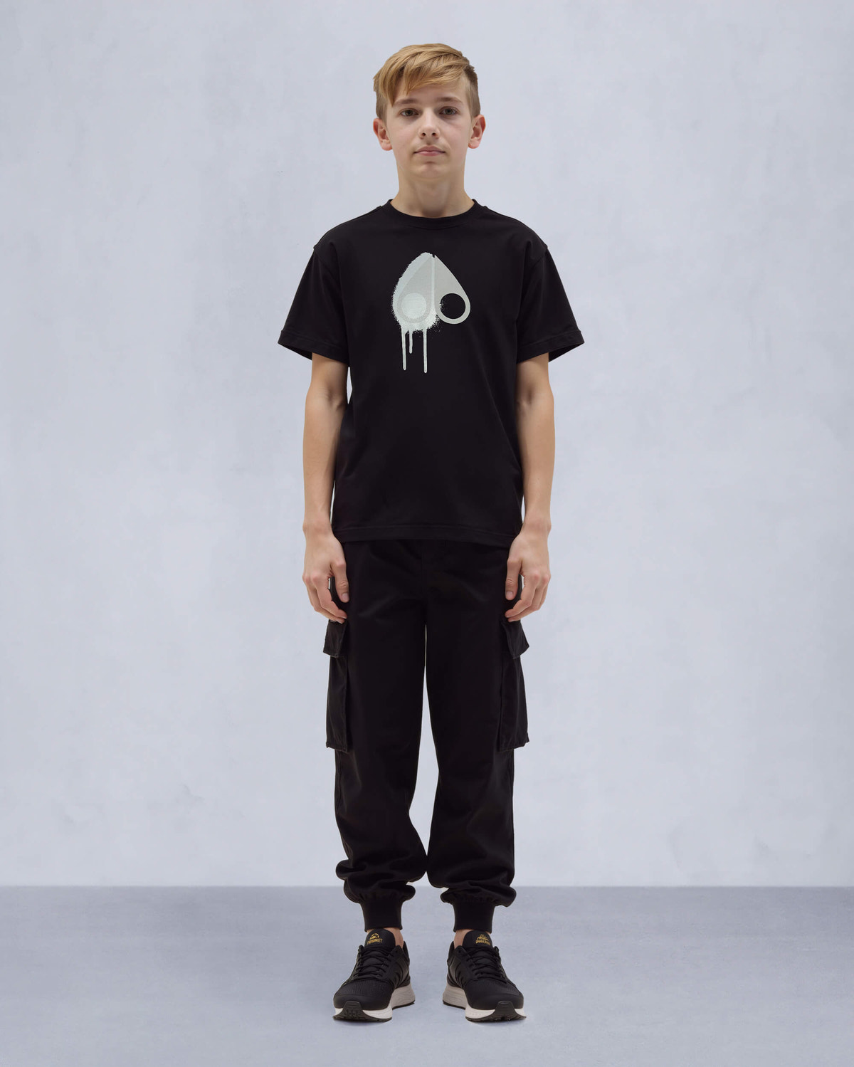 Moose Knuckles Kids Kids Unisex Augustine T-Shirt BLK W/DUSK M15UT781 Detail3