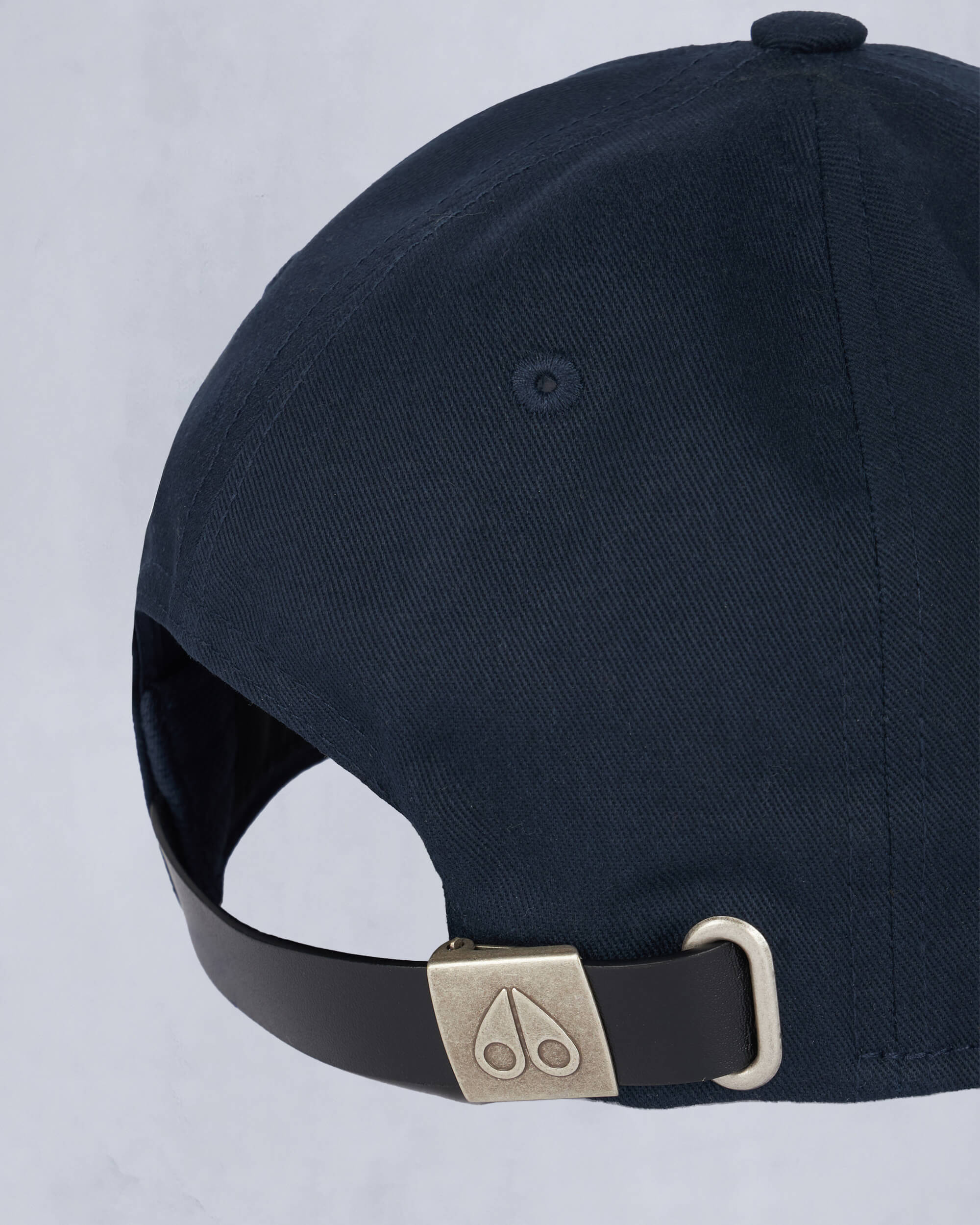 Moose Knuckles - M31MA534 - LOGO ICON CAP - ACCESSORIES - Navy - Back
