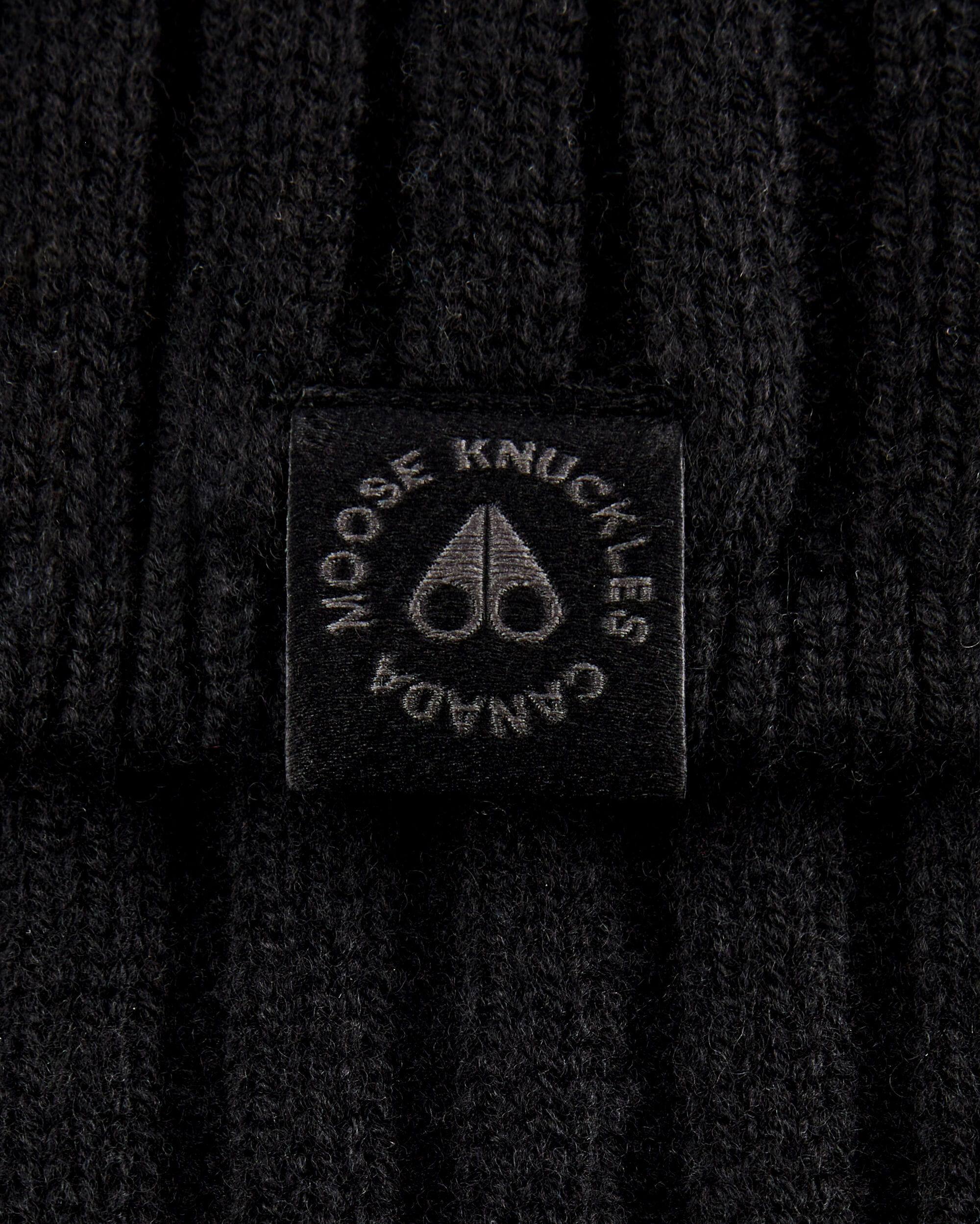 Moose Knuckles - M32LA563 - Verona Scarf - ACCESSORIES - Black - Detail1