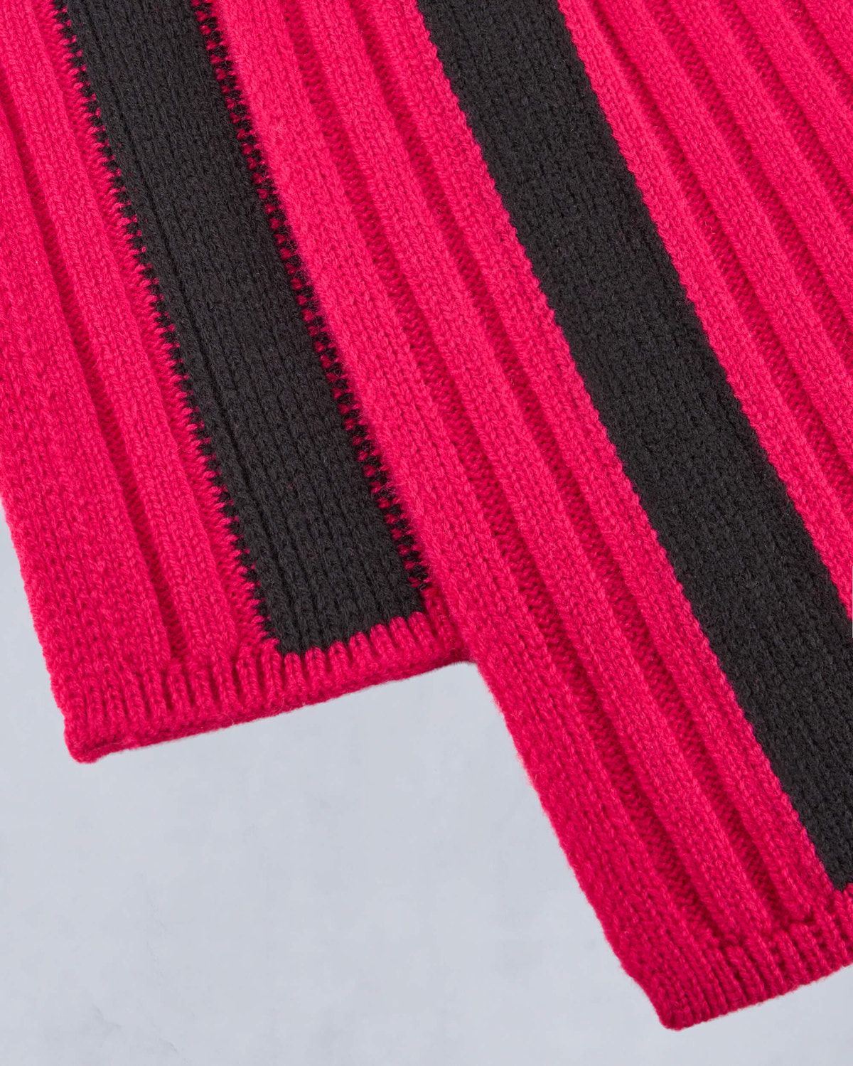 Moose Knuckles - M32LA563 - Verona Scarf - ACCESSORIES - Pink Peacock - Back