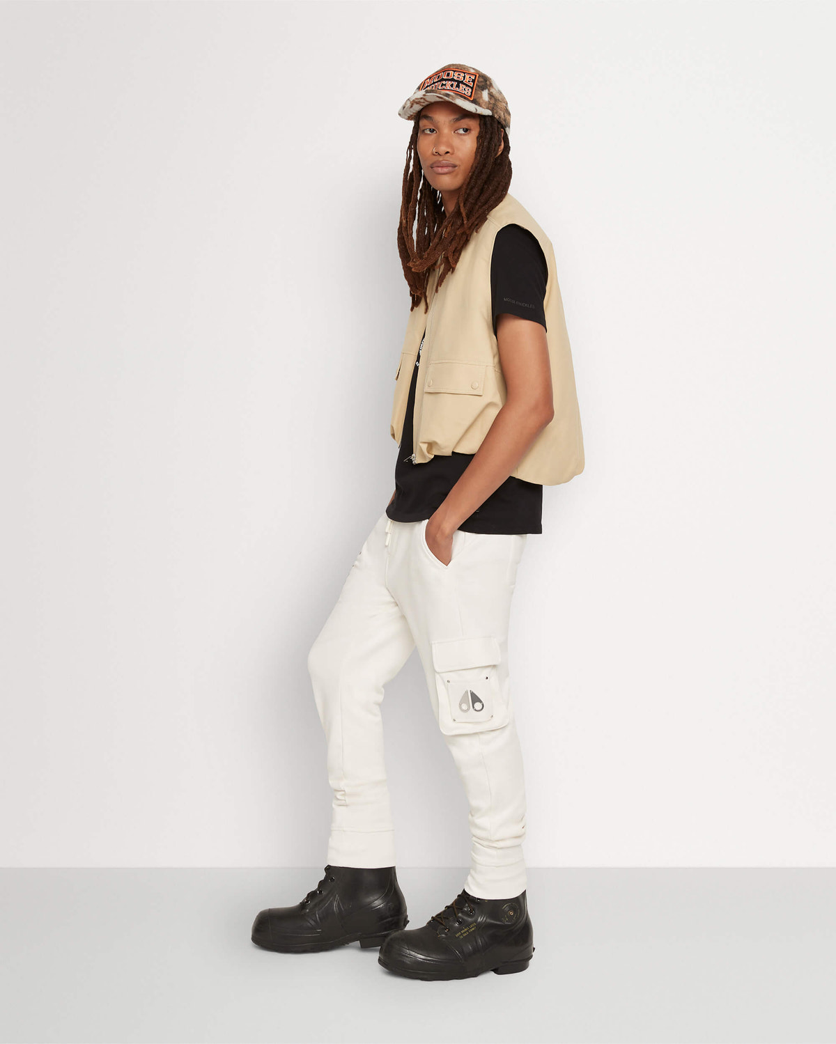 Moose Knuckles Mens Hartsfield Cargo Jogger Plaster M33MR777 Front