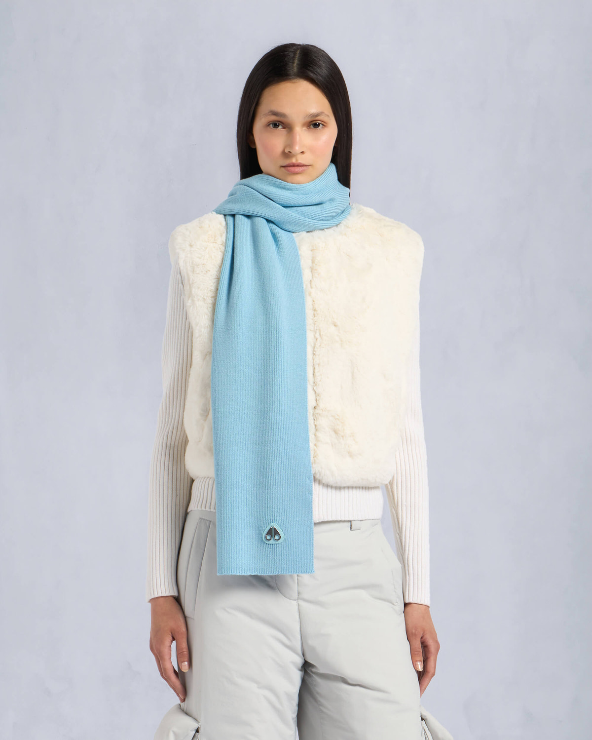 Moose Knuckles Accessories Parnis Unisex Scarf Oxygen M34MA526 Front