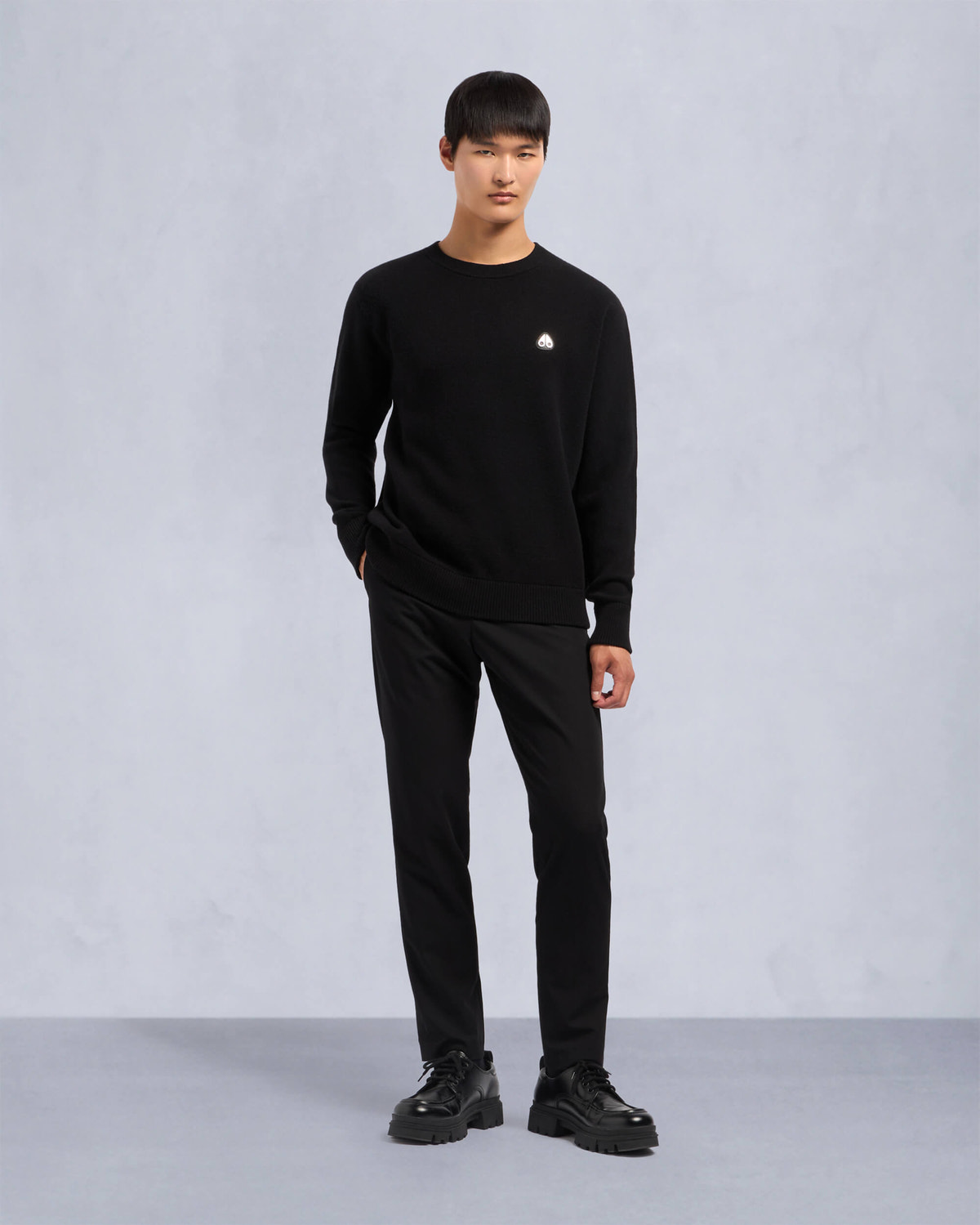 Moose Knuckles Mens Jog Falls Cashmere-Merino Sweater Black M34MK672 Front Category