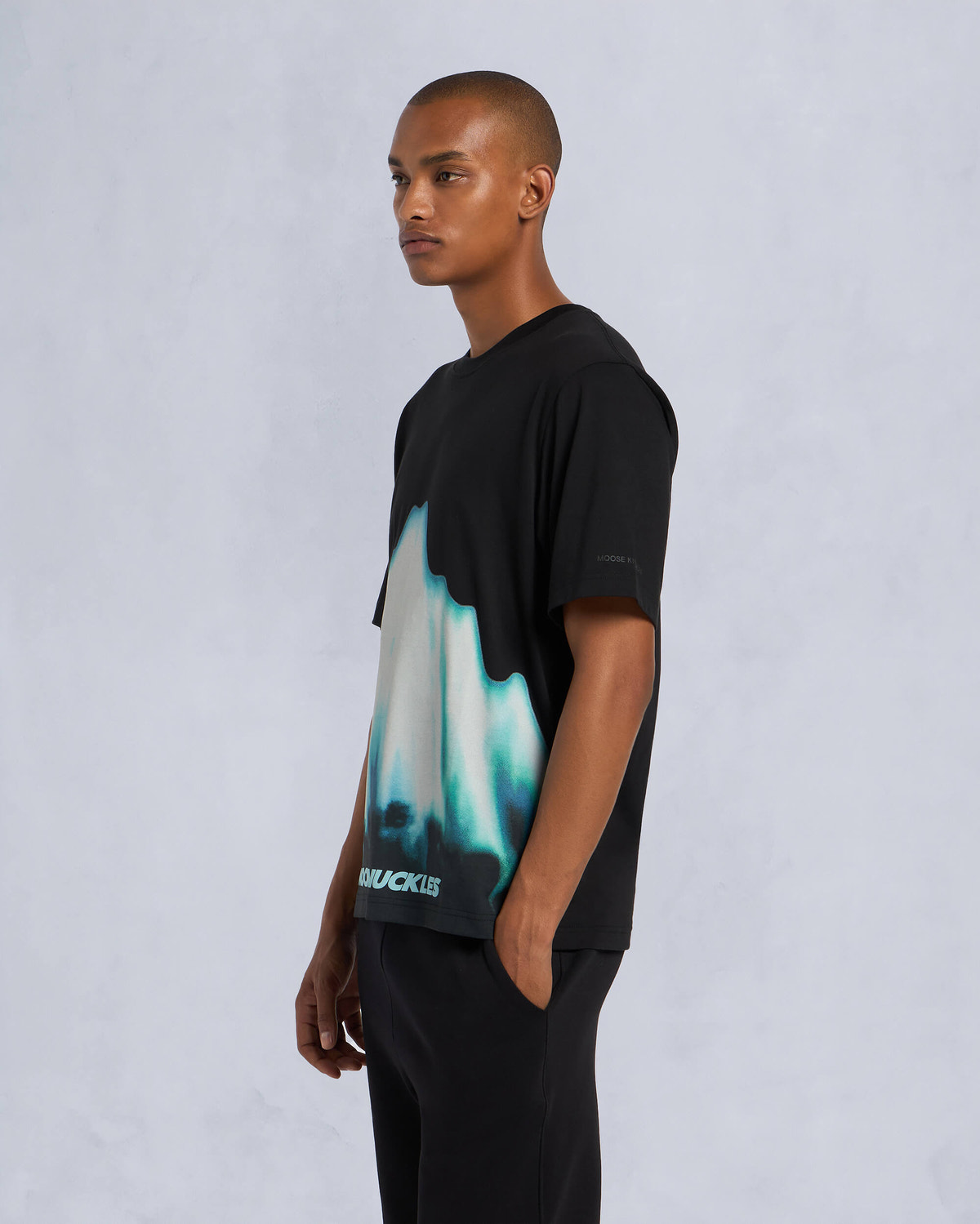 Moose Knuckles Mens Mountain Tee Black M34MT707 Front