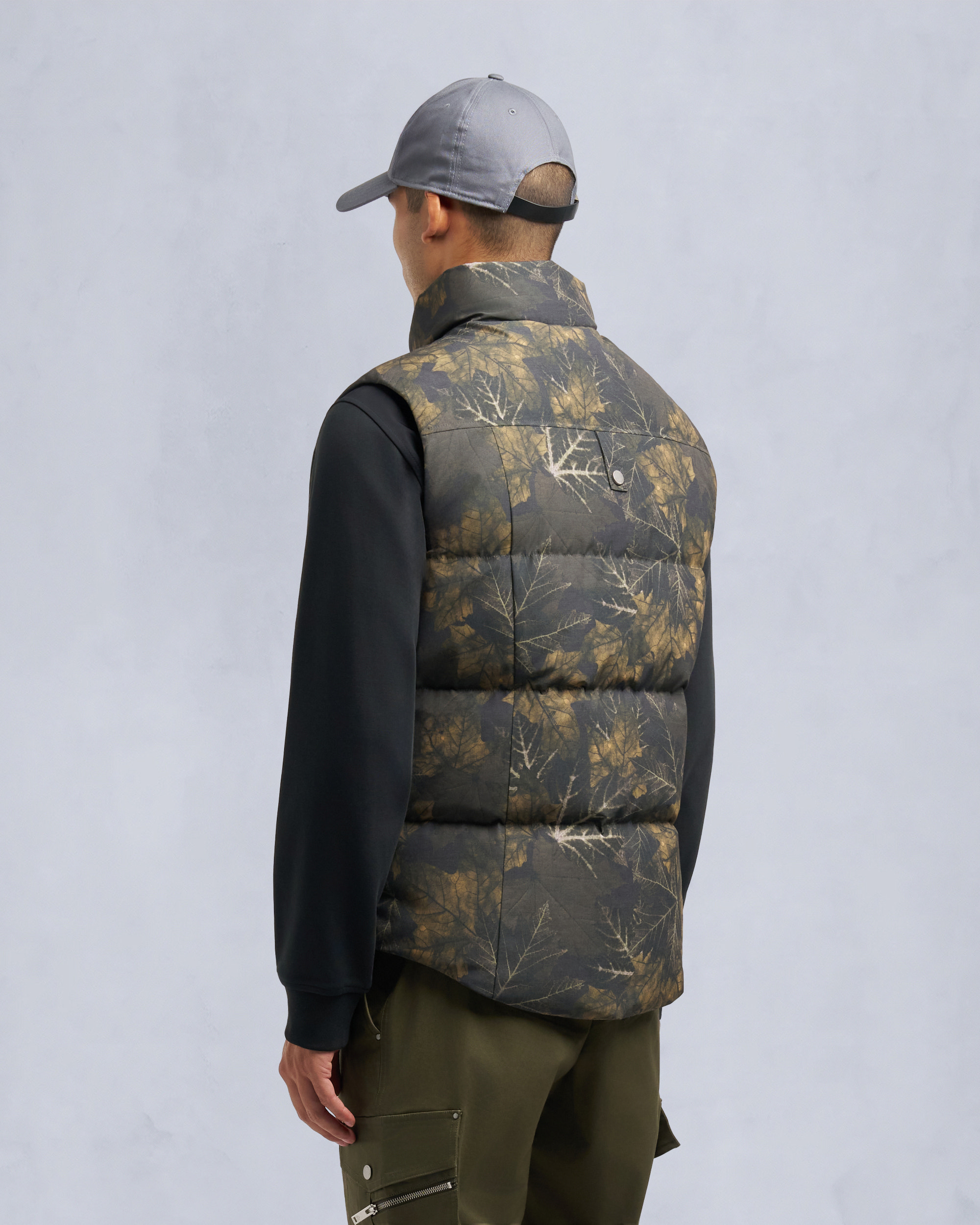 Moose Knuckles - M35MV474H2 - Westmount Original Camo Vest - MENS - - Back