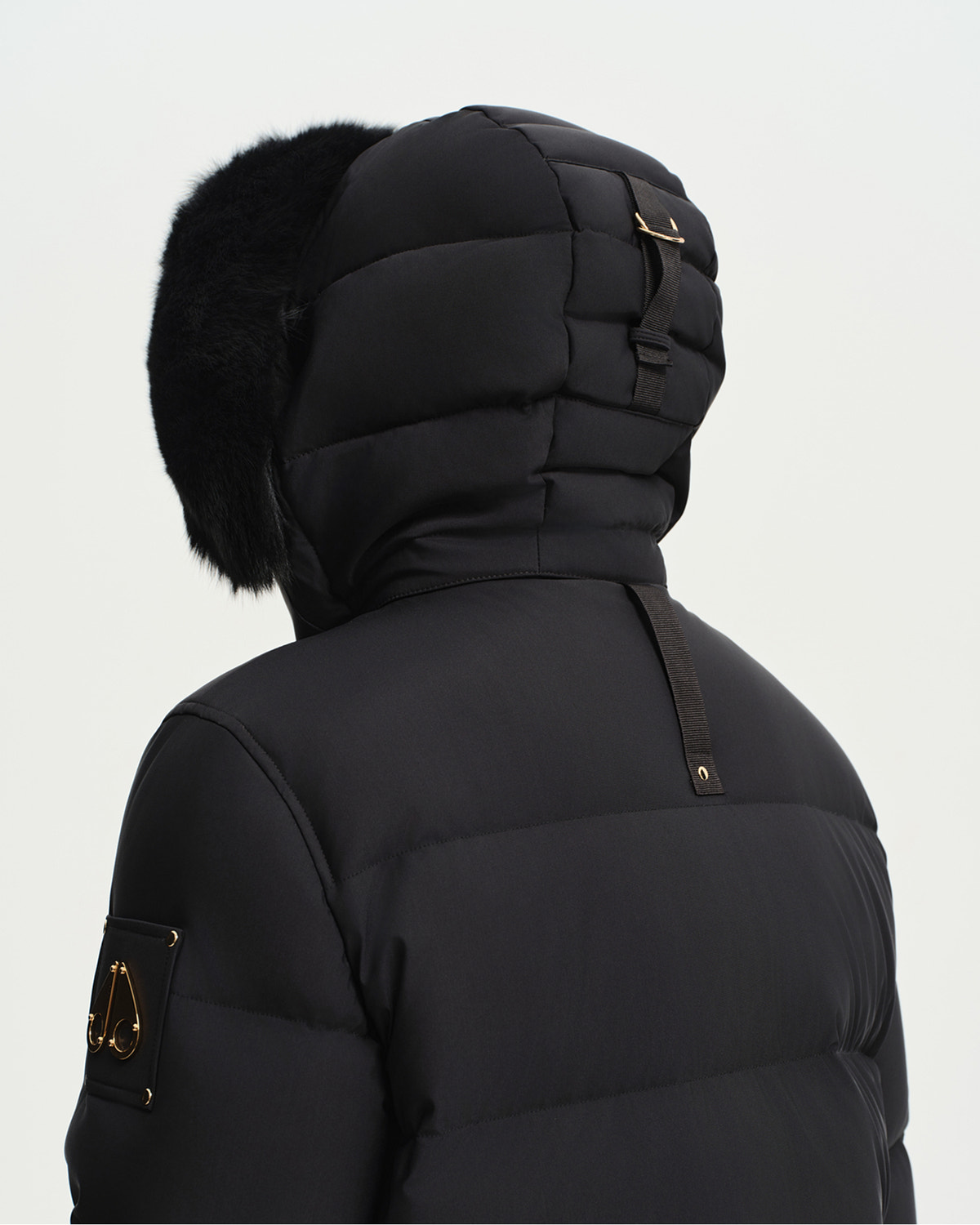 BLOUSON AVIATEUR NYLUXE STAGG AVEC BORDURE EN PEAU LAINÉE – SÉRIE OR-NOIR