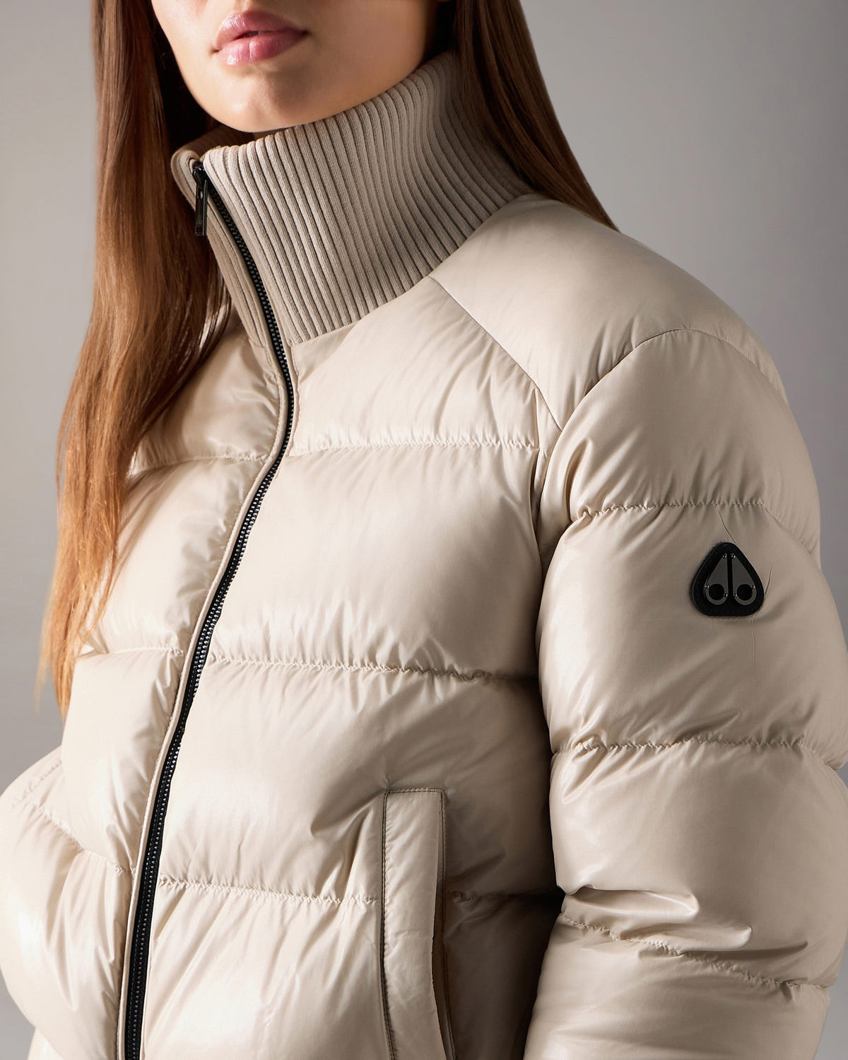QUEENS DOWN BOMBER-ALABASTER