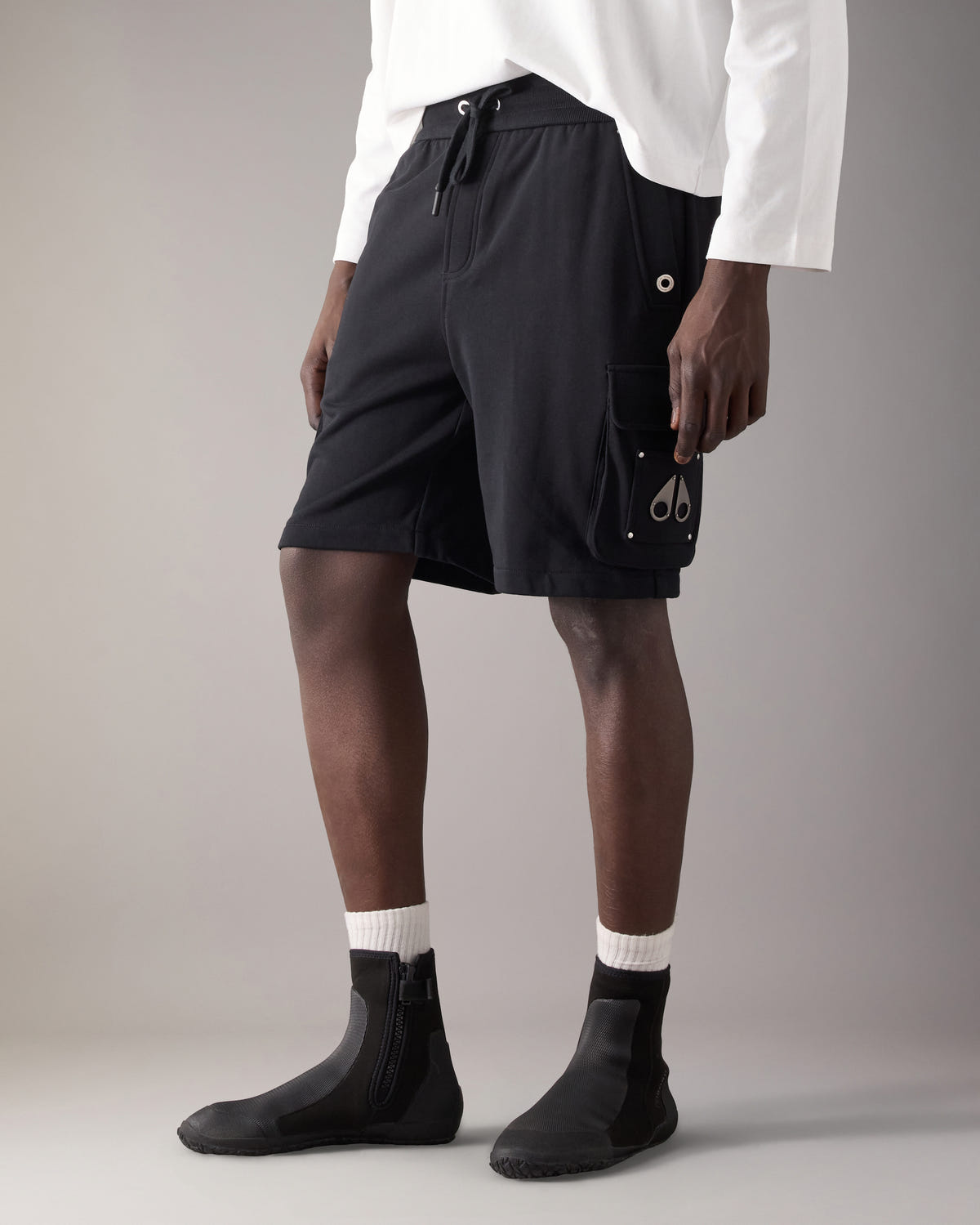 Moose Knuckles - M14MR794 - Hartsfield Cargo Shorts - MENS - Black - Front