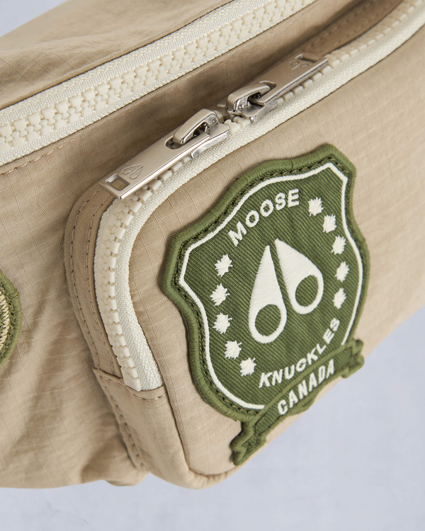Moose Knuckles Accessories En Route Hip Pouch TANNED M15LA502H Detail1