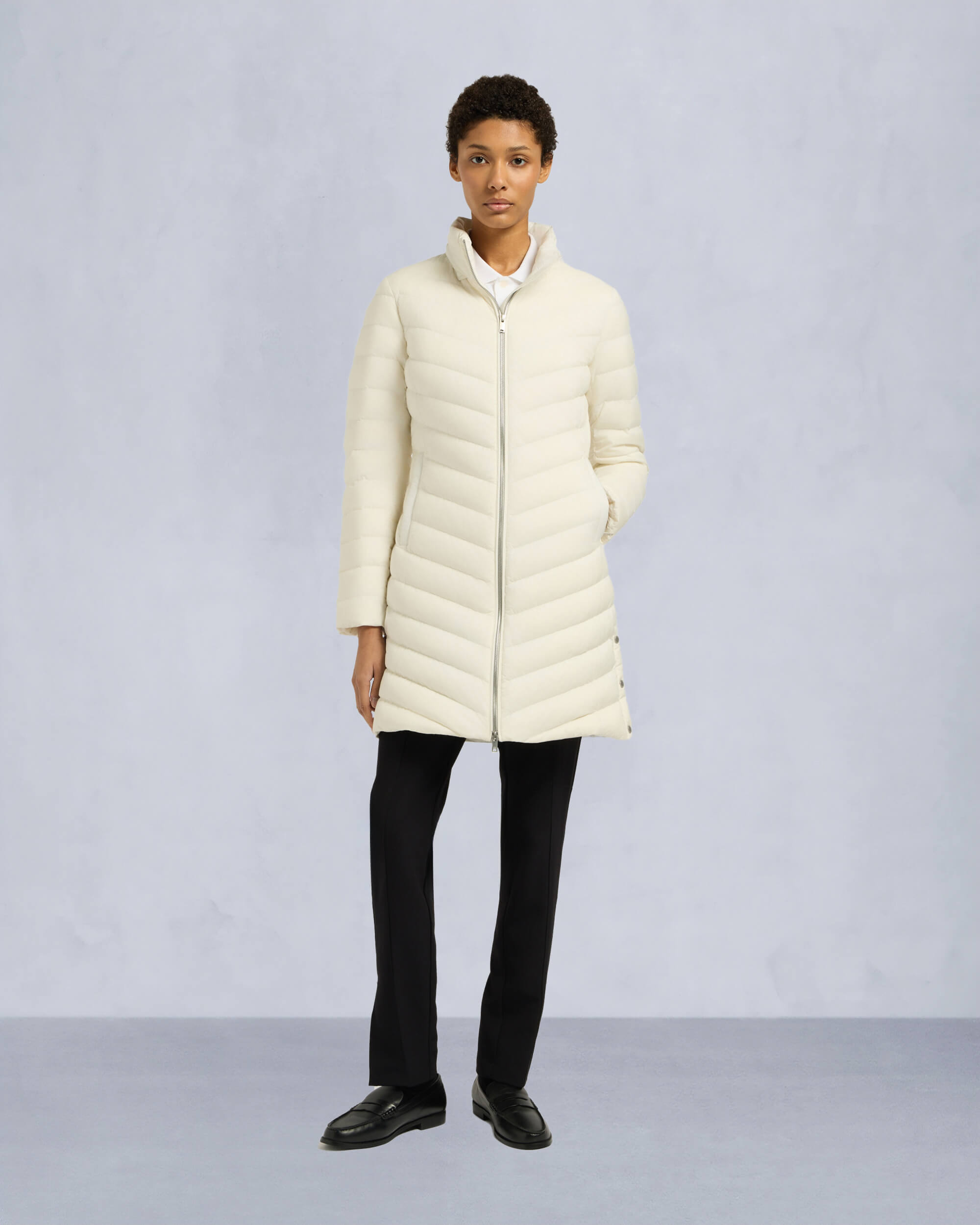 Moose Knuckles Womens Dally Air Down Parka Plaster M15LP207 Detail3