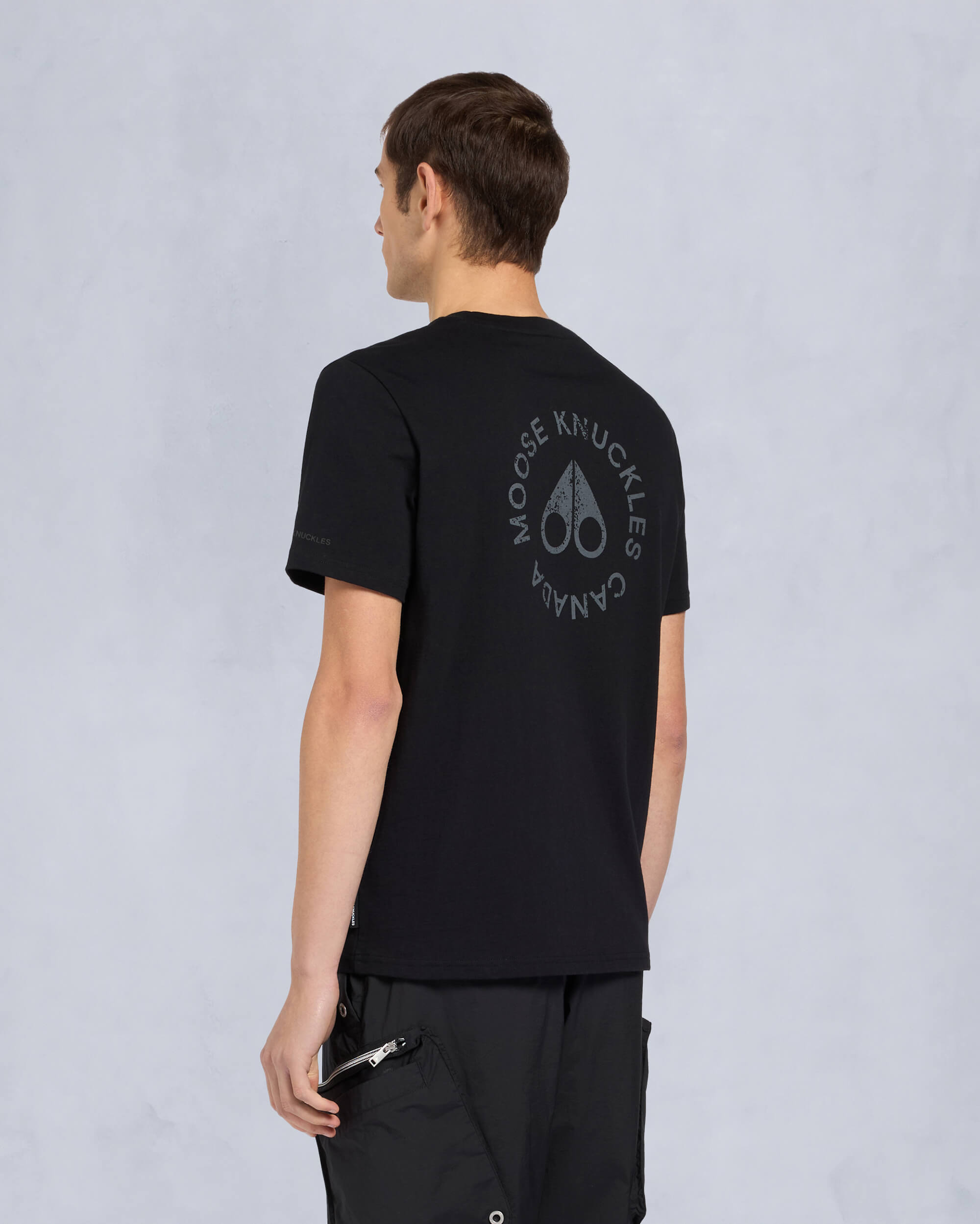 Off Island T-Shirt | Men | Moose Knuckles