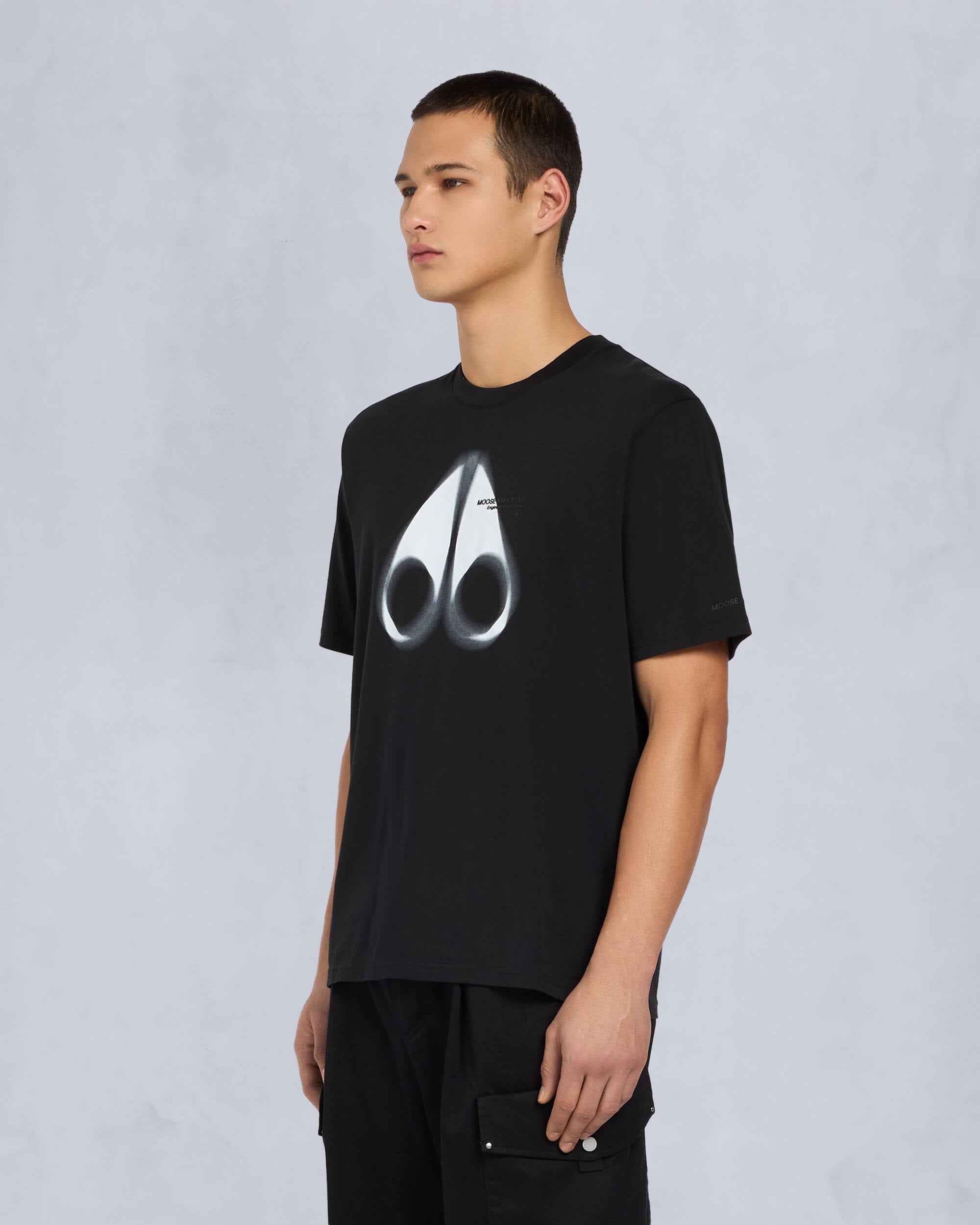 MOOSE KNUCKLES｜ (OFF  T-SHIRT (M15MT770H 1587)) Off Island T-Shirt | Men | Moose Knuckles