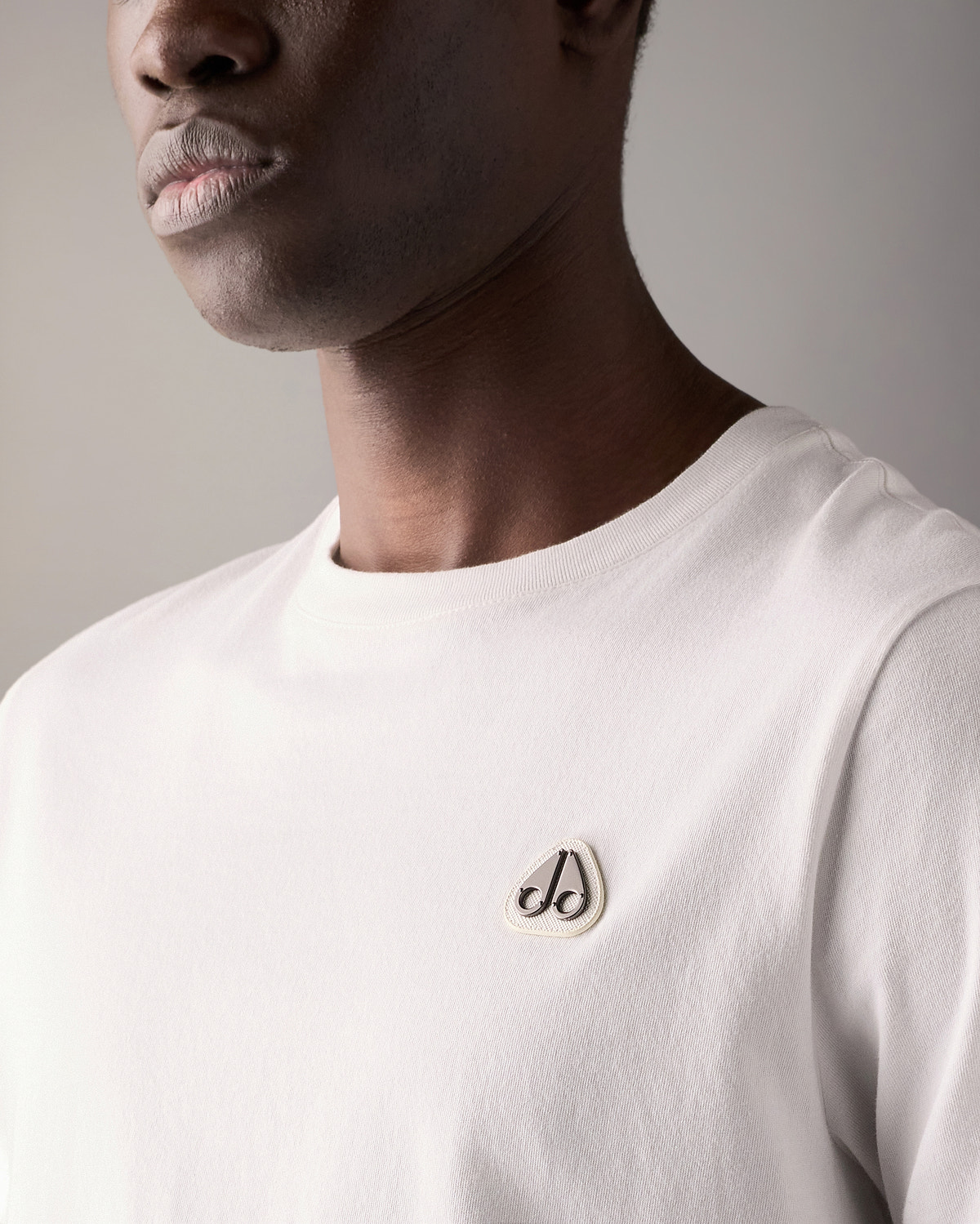 Moose Knuckles - M15MT777 - Crescent T-Shirt - MENS - White - Detail6