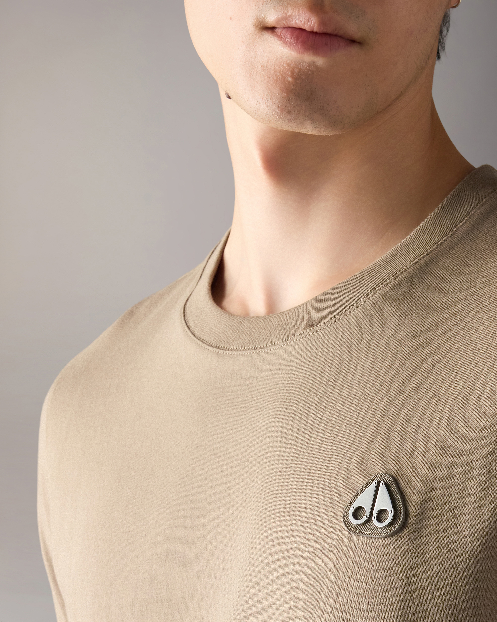 Moose Knuckles - M15MT777 - Crescent T-Shirt - MENS -  - Detail1