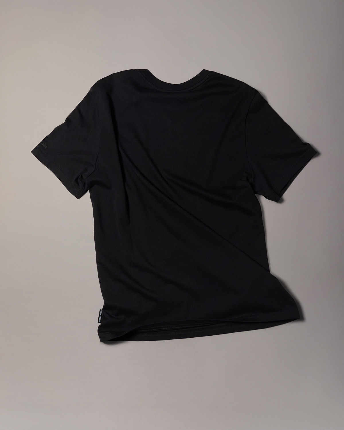 Moose Knuckles - M15MT777 - Crescent T-Shirt - MENS - Black - Detail10