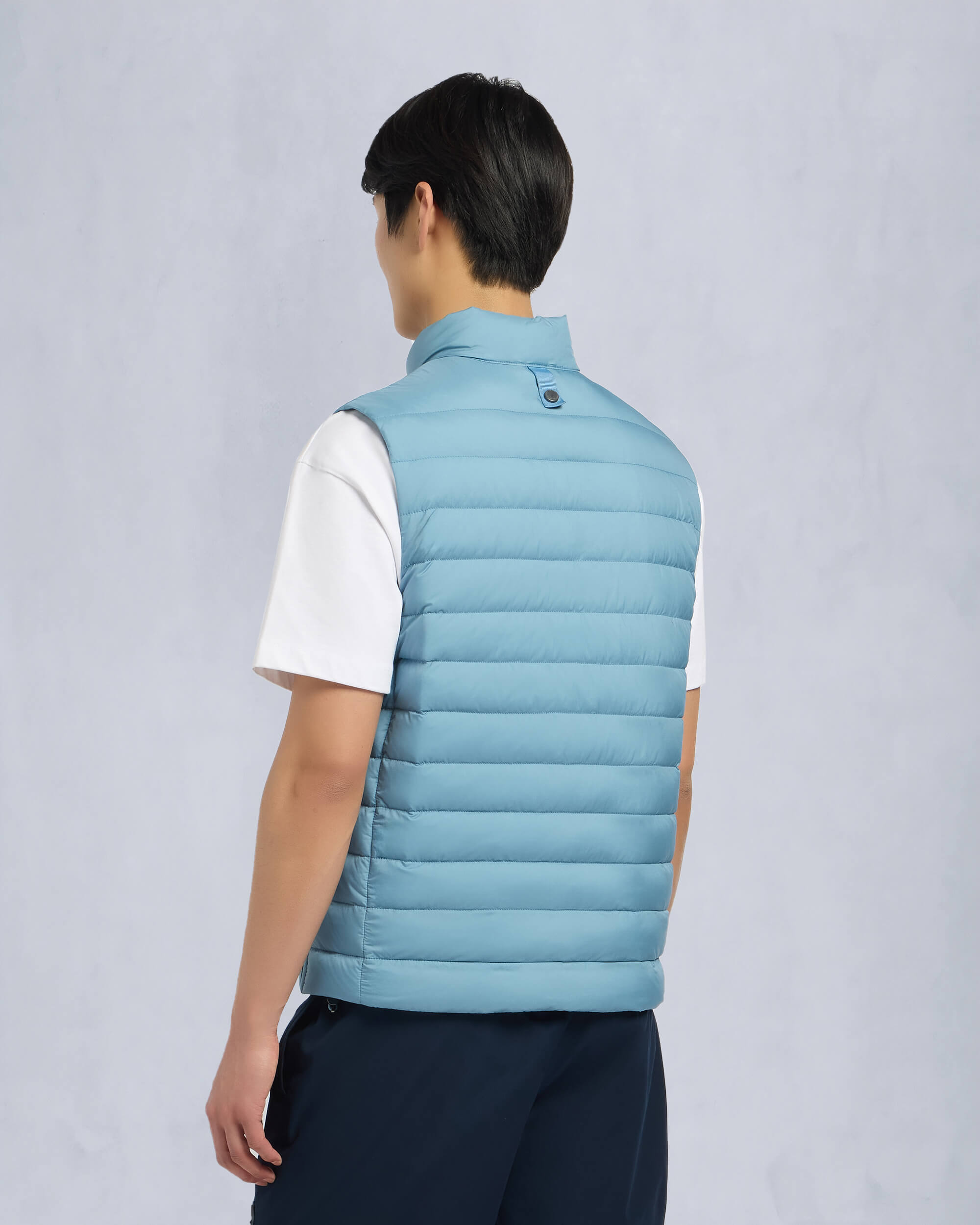 Moose Knuckles Mens Mentana Air Down Vest SEA M15MV456 Back