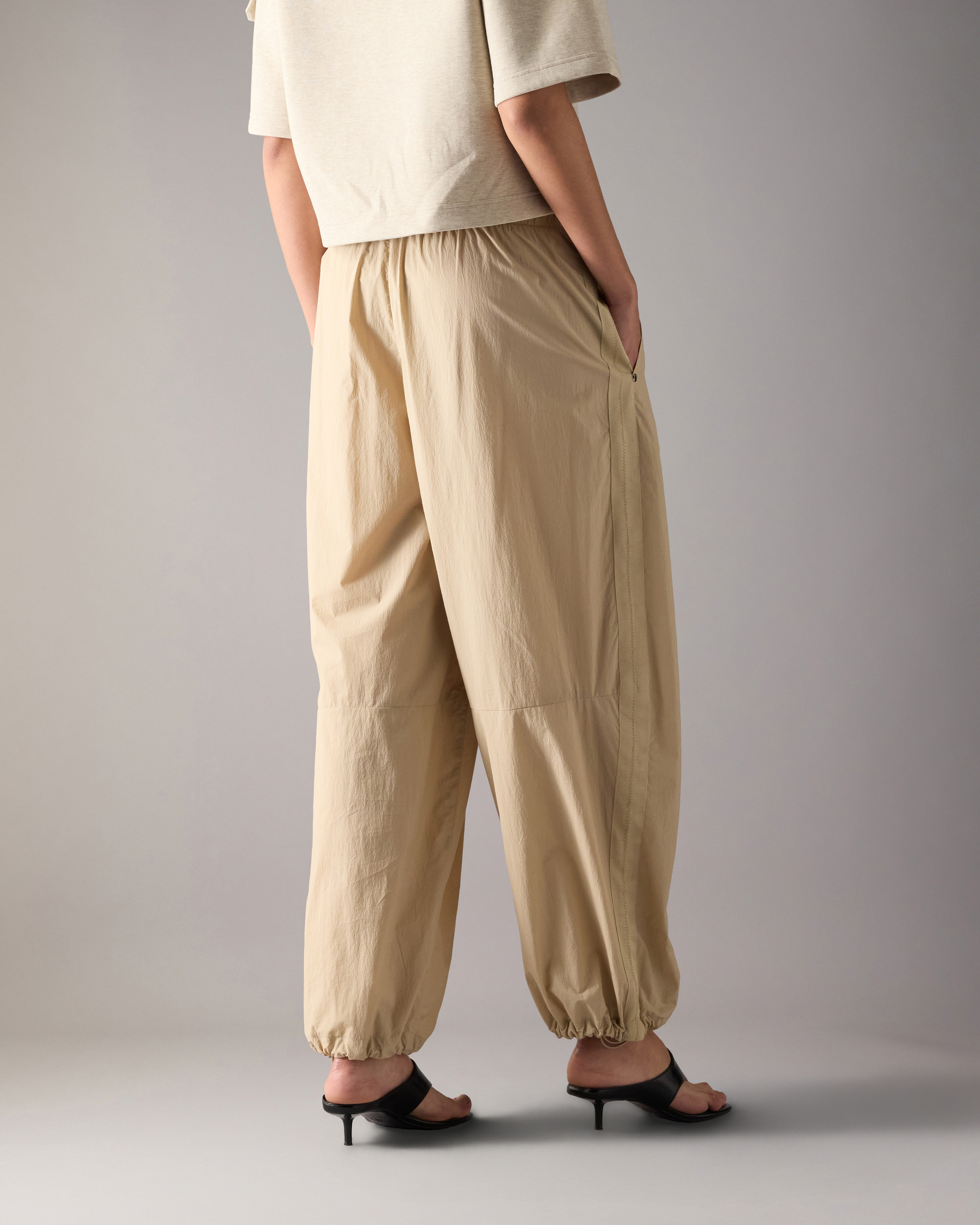 Moose Knuckles - M16LR771 - Skyline Pants - WOMENS -  - Back