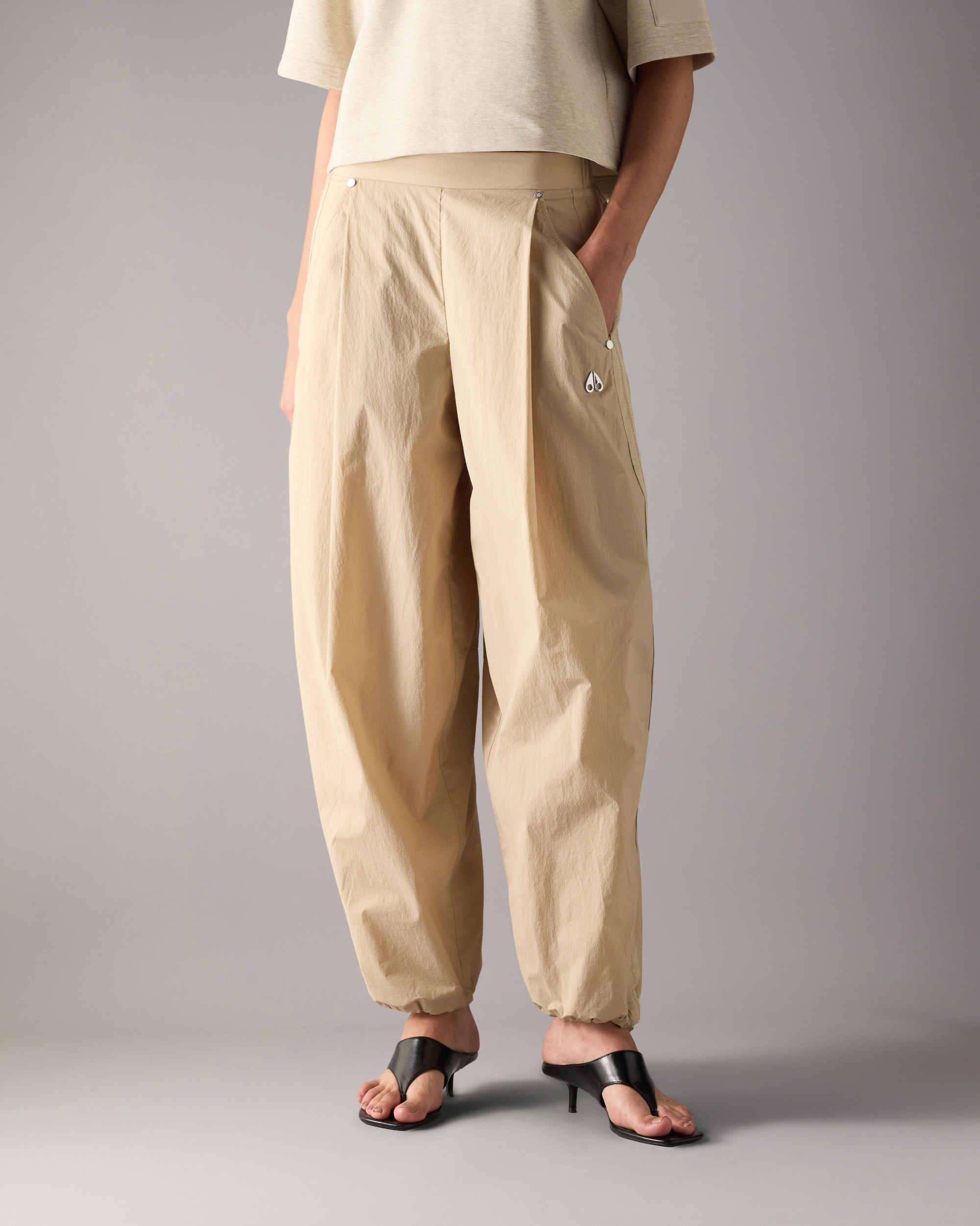 Moose Knuckles - M16LR771 - Skyline Pants - WOMENS -  - Front