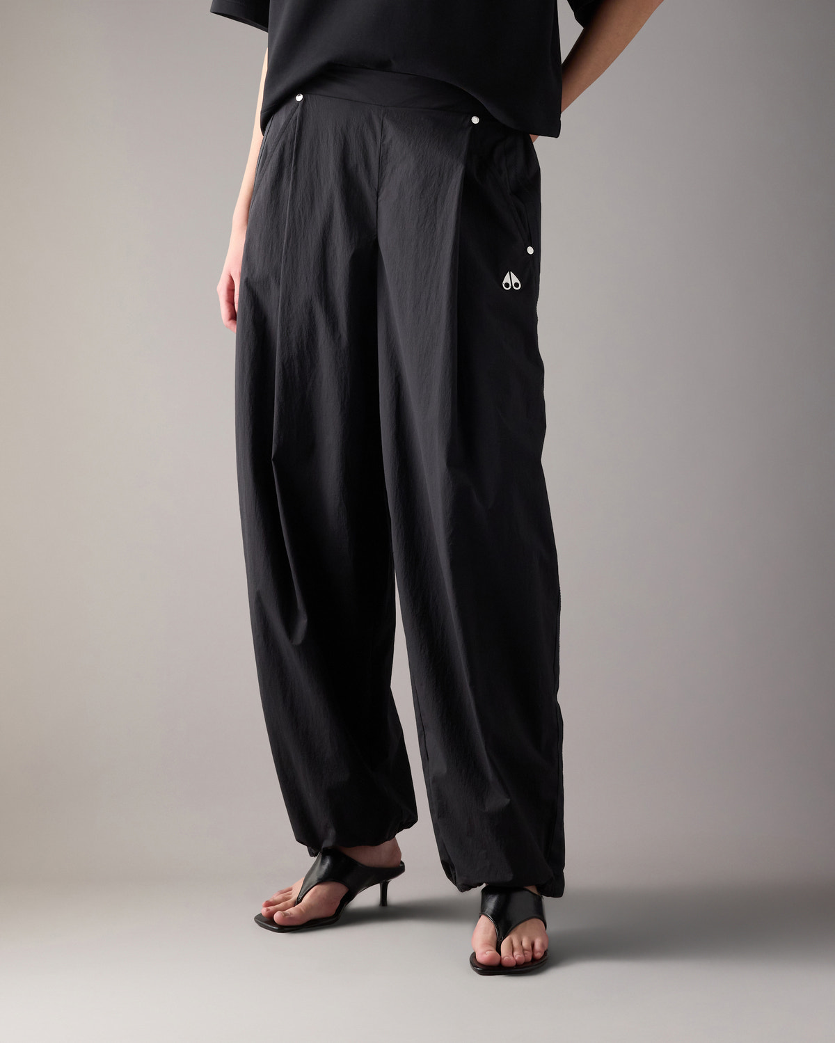 Moose Knuckles - M16LR771 - Skyline Pants - WOMENS -  - Front