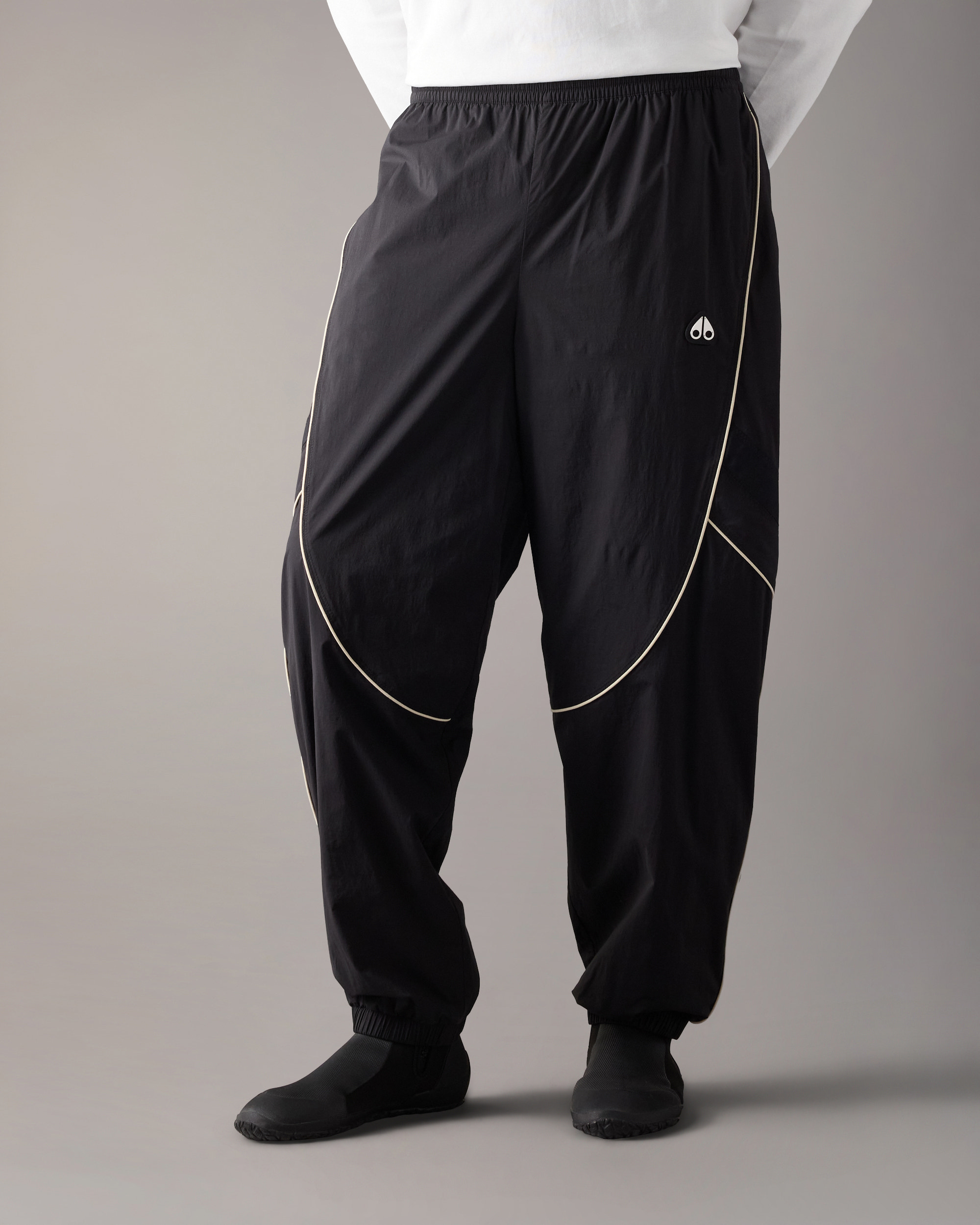 Moose Knuckles - M16MR754 - Topflight Pants - MENS -  - Front