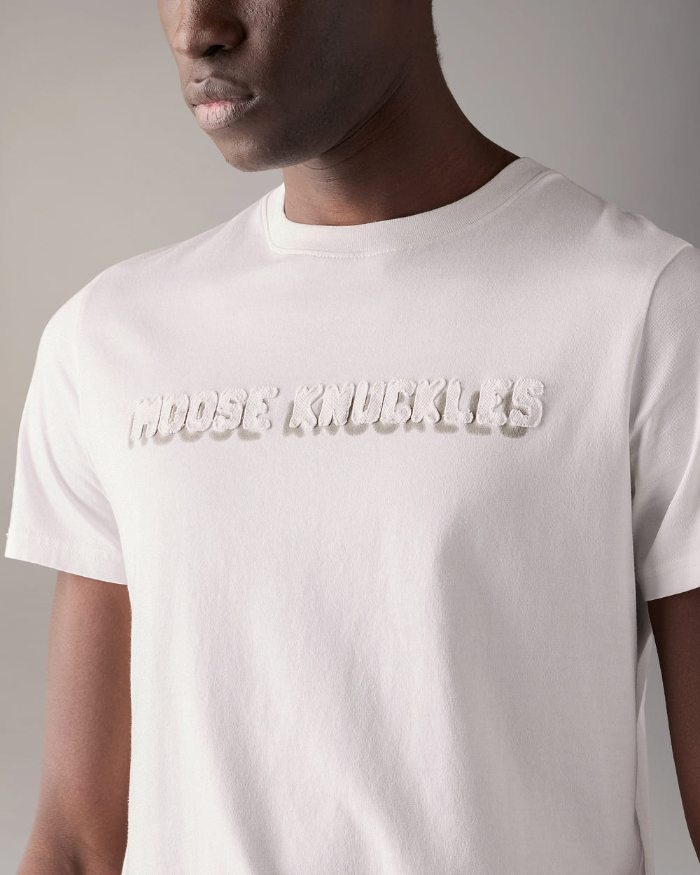 Moose Knuckles - M16MT707 - Connor Logo T-Shirt - MENS -  - Detail6