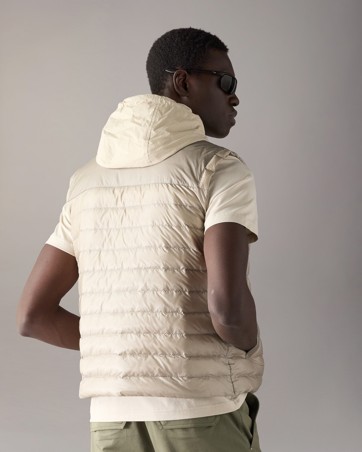 Moose Knuckles - M16MV480 - Cloud Walker Air Down Vest - MENS -  - Back
