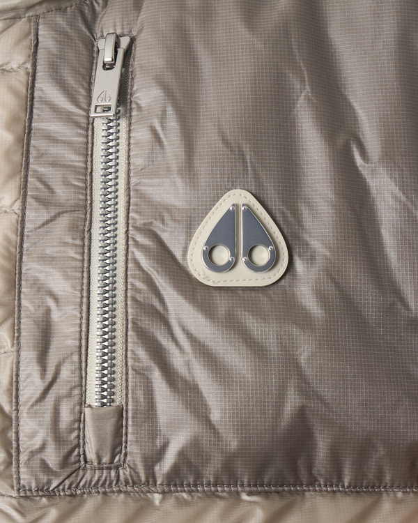 Moose Knuckles - M16MV480 - Cloud Walker Air Down Vest - MENS -  - Detail1