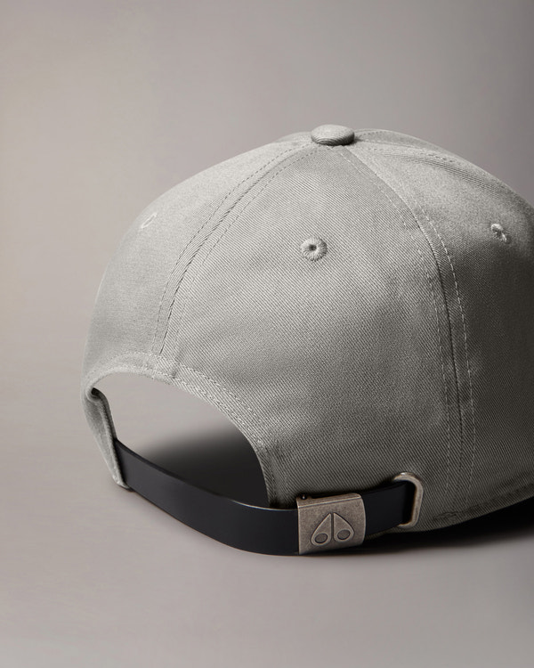 Moose Knuckles Accessories Logo Icon Baseball Cap  M31MA534 Detail1
