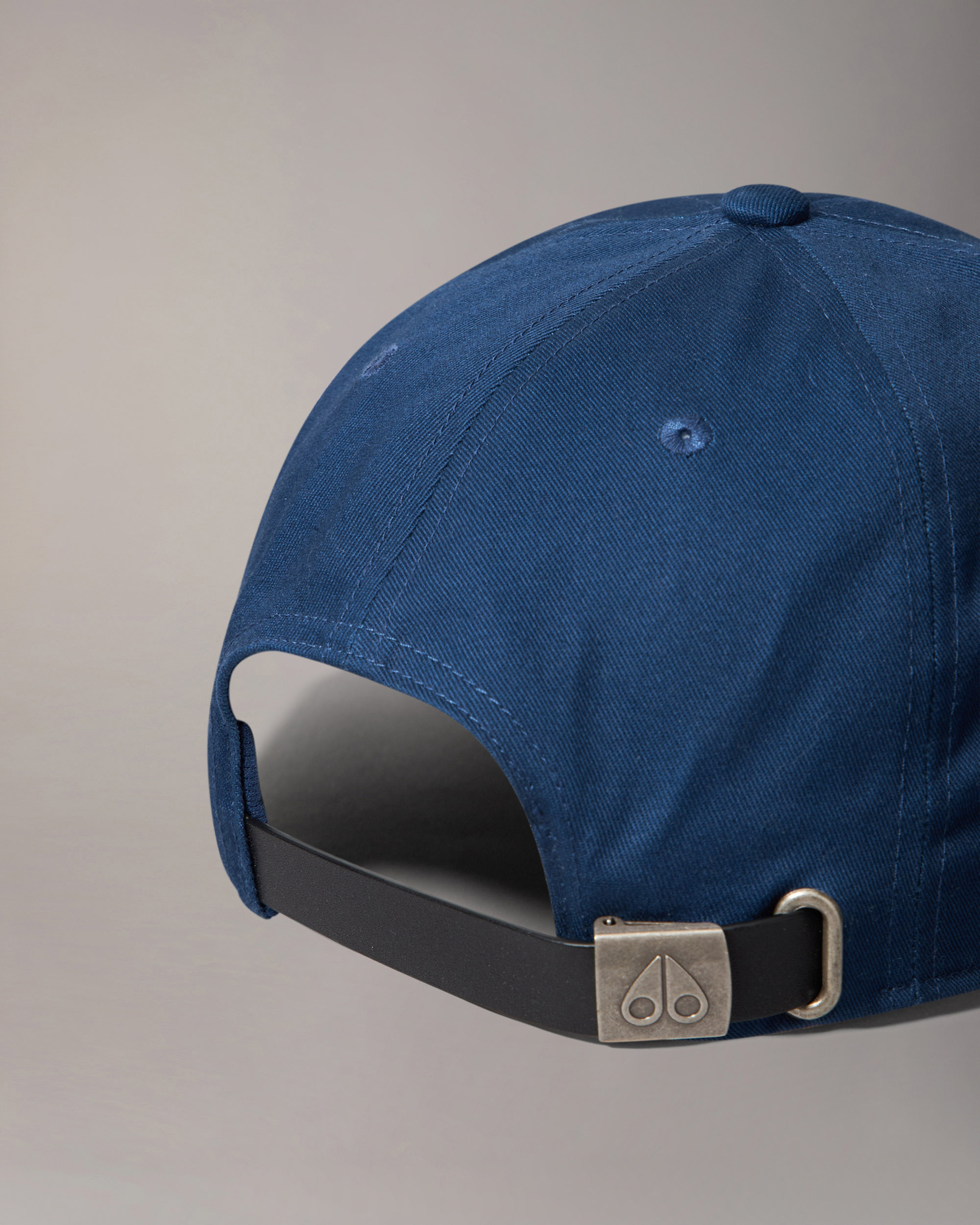 Moose Knuckles Accessories Logo Icon Baseball Cap  M31MA534 Detail1