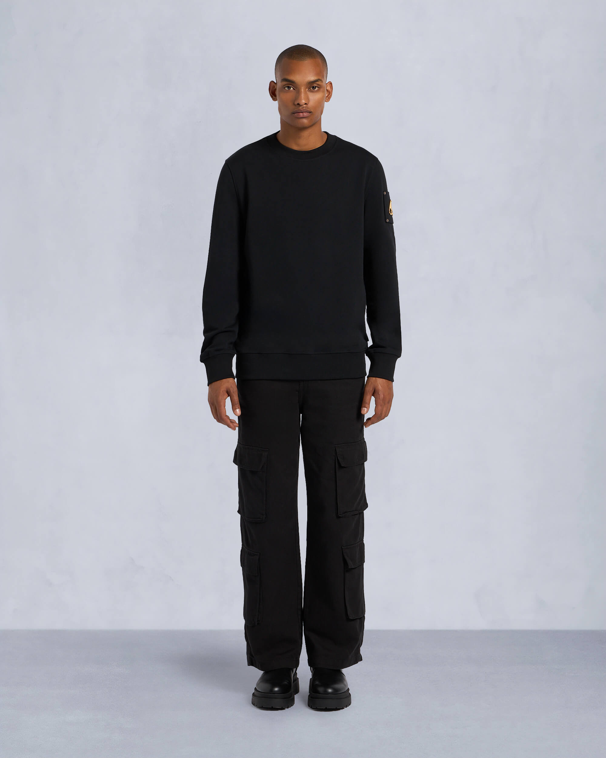MOOSE KNUCKLES｜ (SNYDER CREW (M32MS673G 292)) Snyder Crew Neck | Men |Moose Knuckles