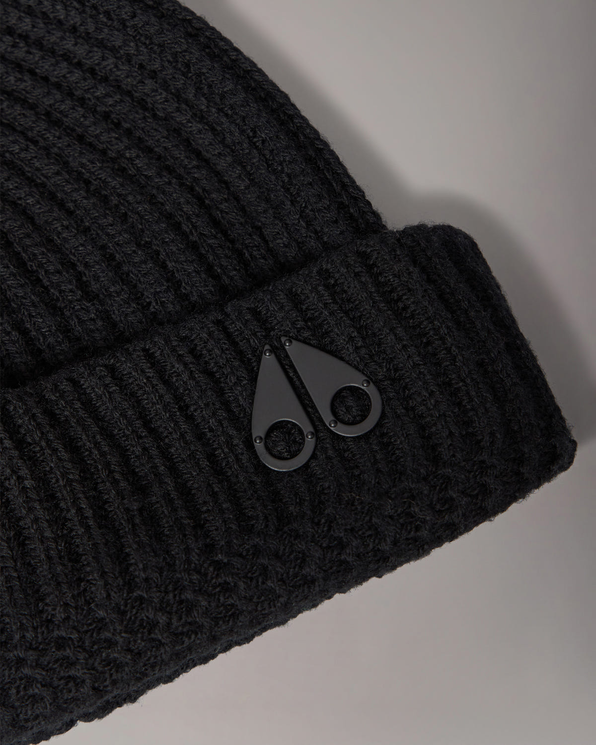 Moose Knuckles - M33MA518 - Tremble Beanie - ACCESSORIES - Black - Detail1