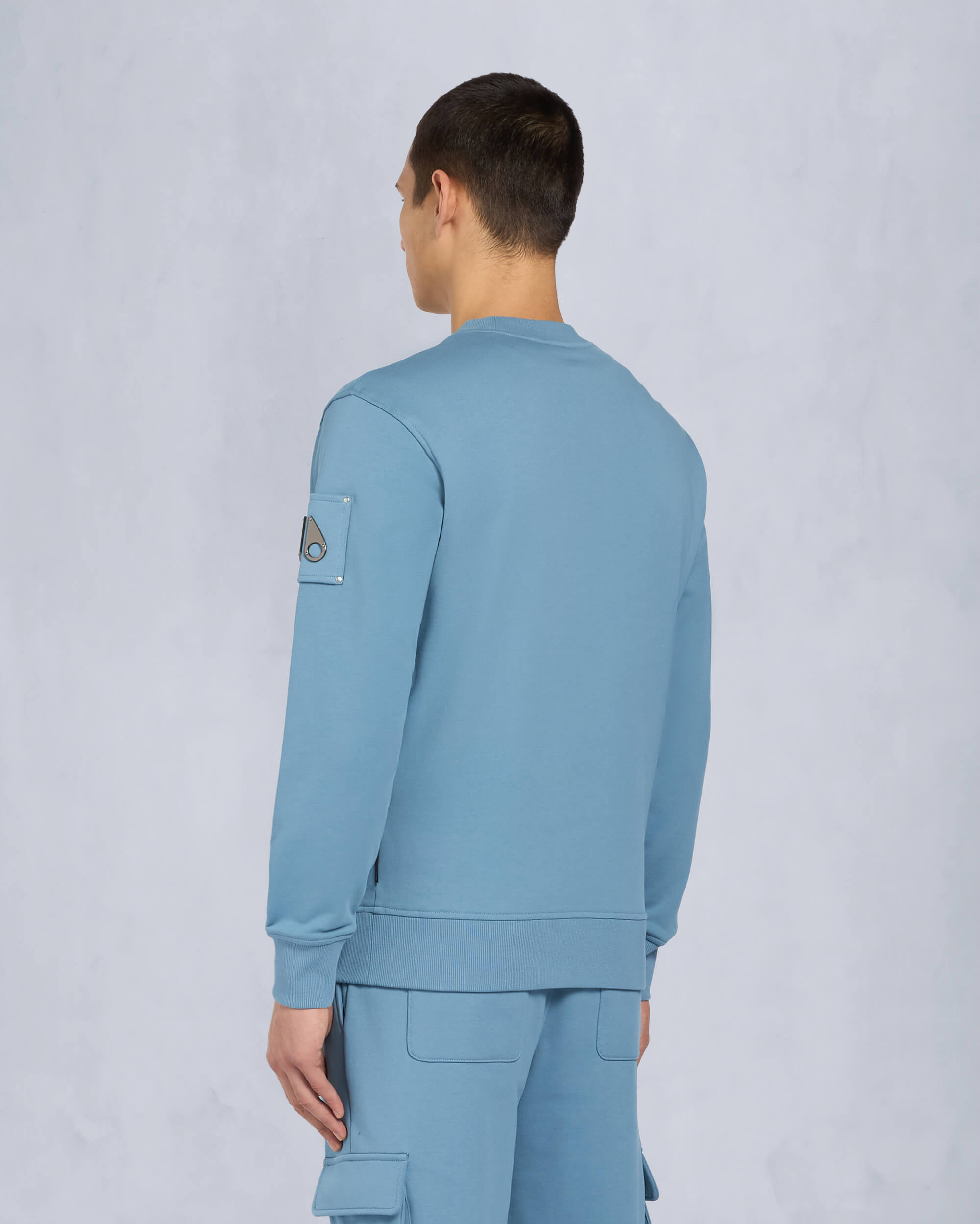 【Moose Knuckles】Hartsfield スウェットシャツ ★ シンプル Moose Knuckles Hartsfield Crewneck Sweater | Saks Fifth Avenue