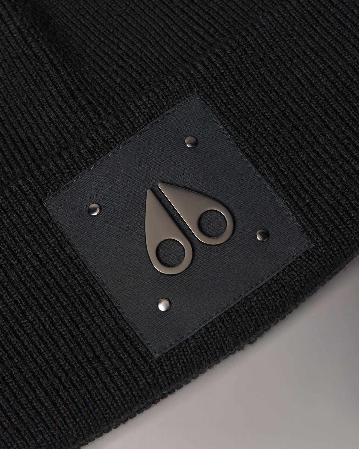 Moose Knuckles - M34MA574 - Logo Icon Wool Beanie - ACCESSORIES - Black - Detail1