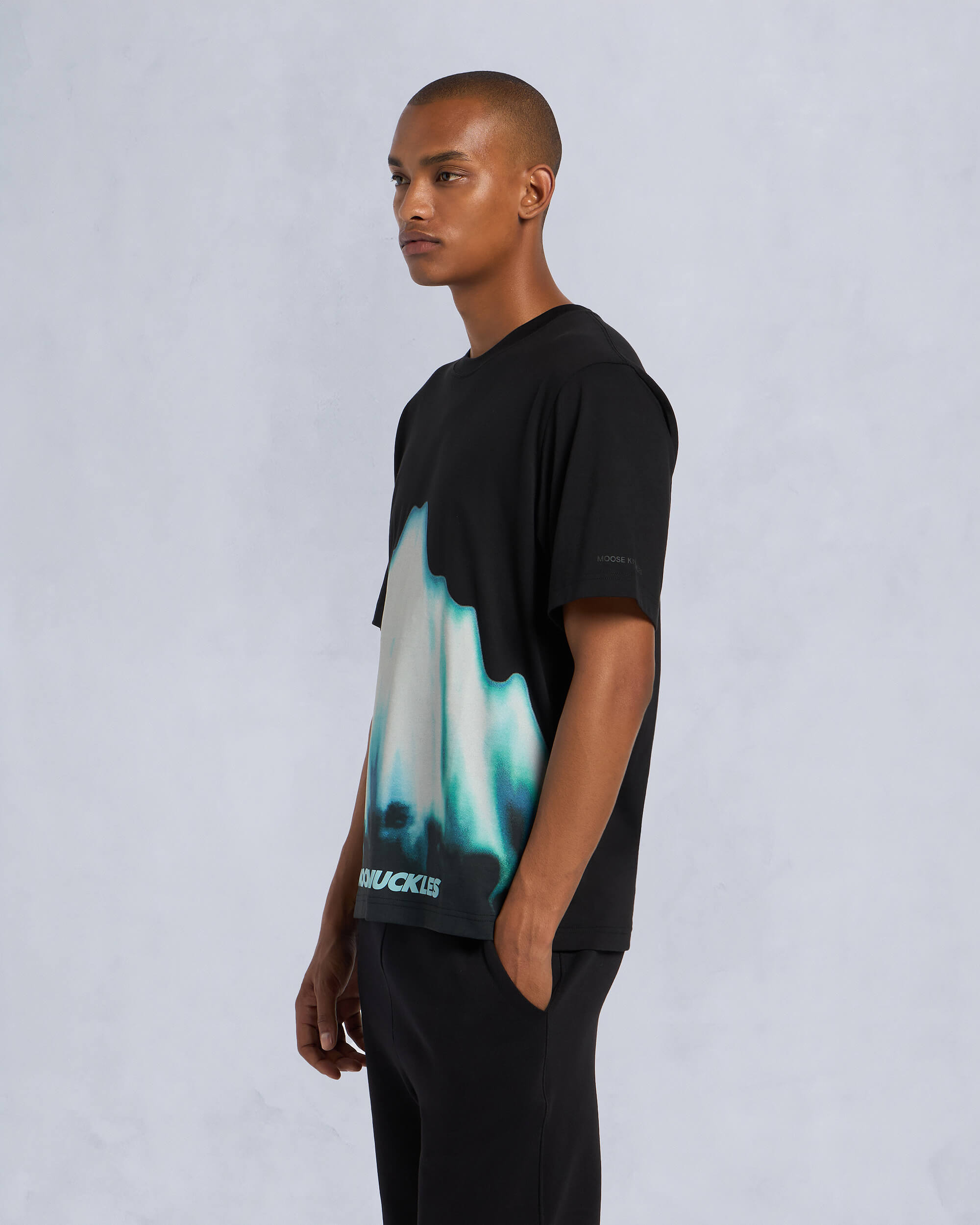 Moose Knuckles Mens Mountain Tee Black M34MT707 Front