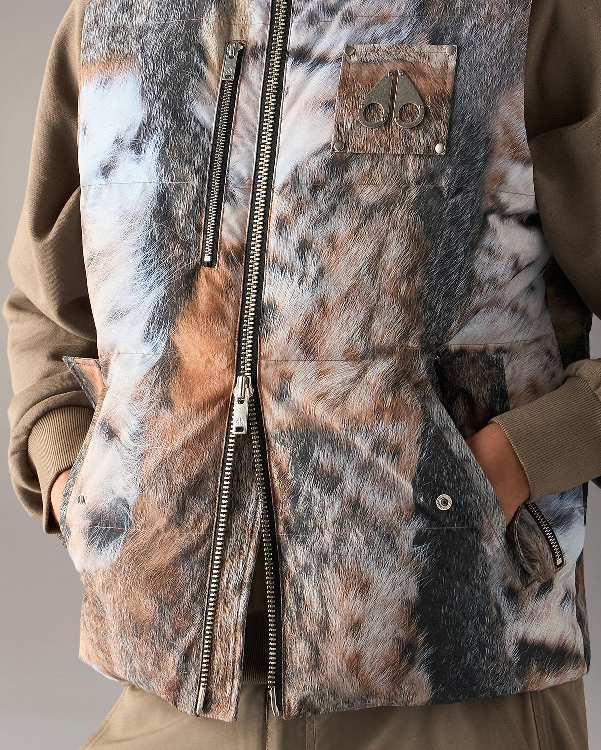 Moose Knuckles - M34MV474H - Original Westmount Camo Down Vest - MENS -  - Detail1