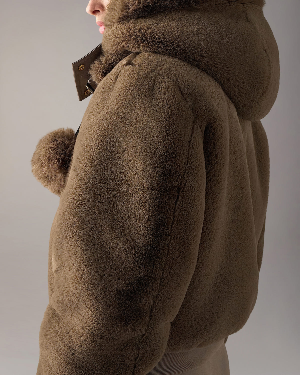 Moose Knuckles - M35LB025G - Luxe Satin Reversible Bomber - WOMENS -  - Detail9