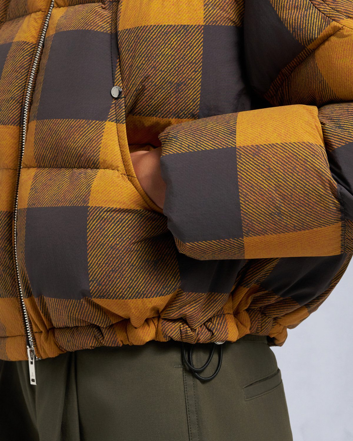 Moose Knuckles - M35LJ130H - Akai Cropped Puffer - WOMENS -  - Detail3