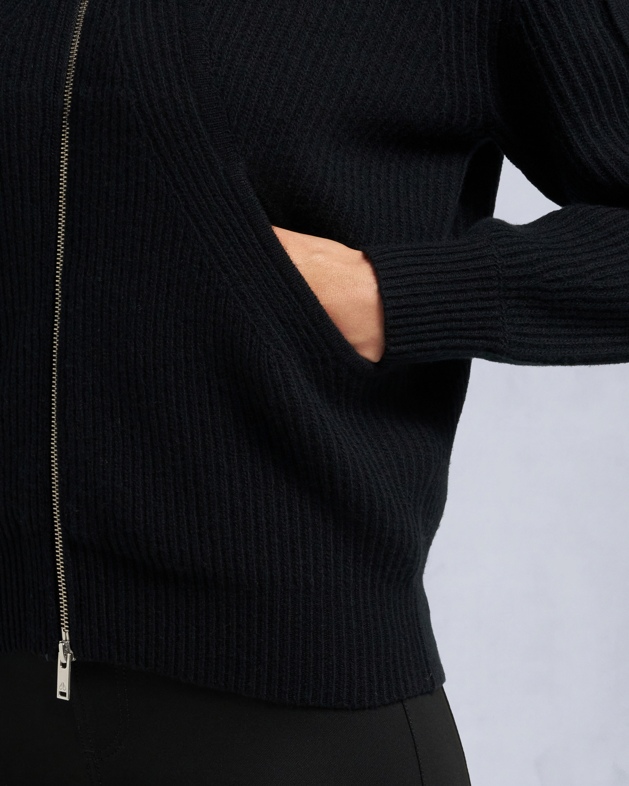 Moose Knuckles - M35LK650 - Corina Full-Zip Sweater - WOMENS -  - Detail3