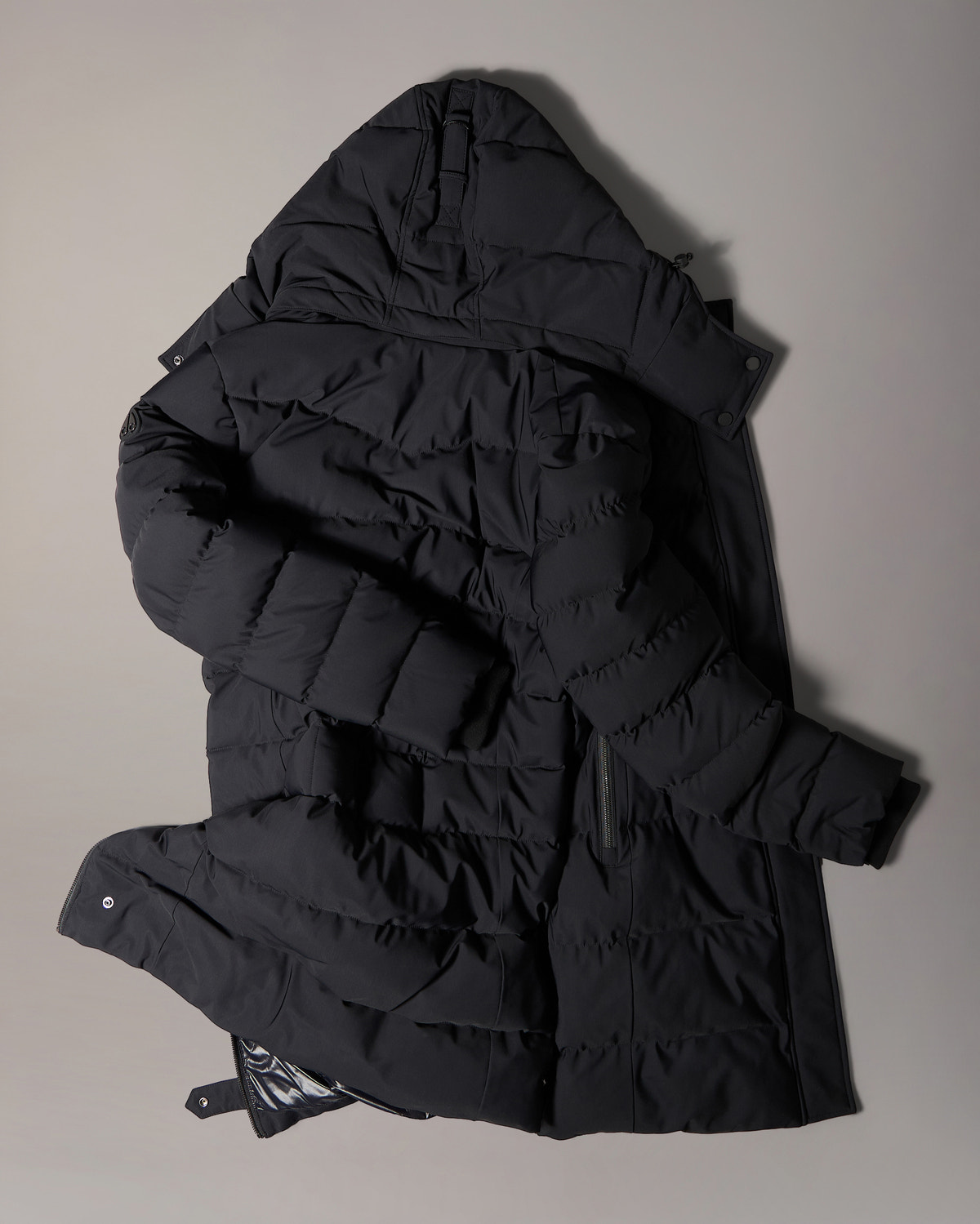 Moose Knuckles - M35LP228S - NYLUXE WATERSHED SHEARLING TRIM PARKA - WOMENS -  - Detail10