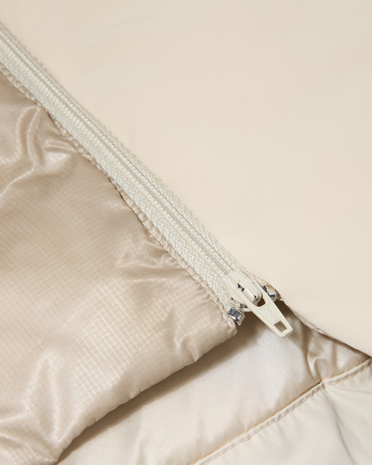 Moose Knuckles - M35LV471 - Tegan Vest - WOMENS -  - Detail1