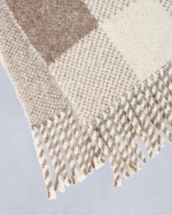 Moose Knuckles - M35MA506 - Corina Knit Scarf - ACCESSORIES -  - Detail2