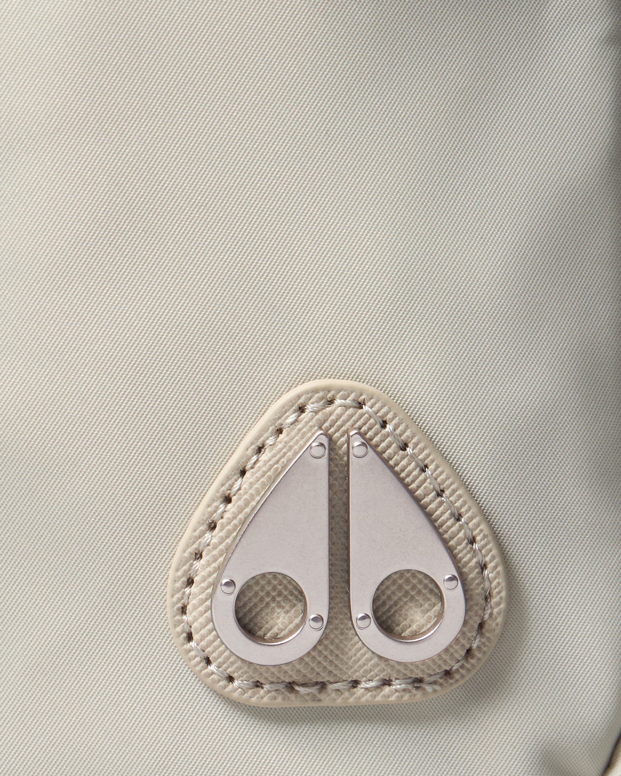 ムースナックル（Moose Knuckles）LED クロスボディバッグ Dial Crossbody Bag | Moose Knuckles