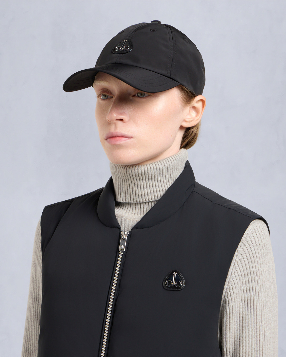 Moose Knuckles - M35MA527 - Crescent Logo Cap - ACCESSORIES -  - Front Category