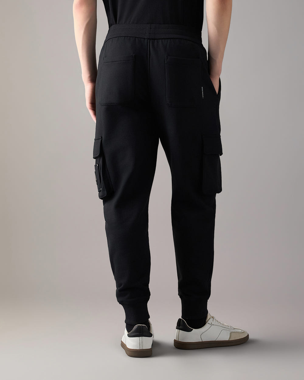 Moose Knuckles - M35MR777 - Hartsfield Cargo Joggers - MENS -  - Back